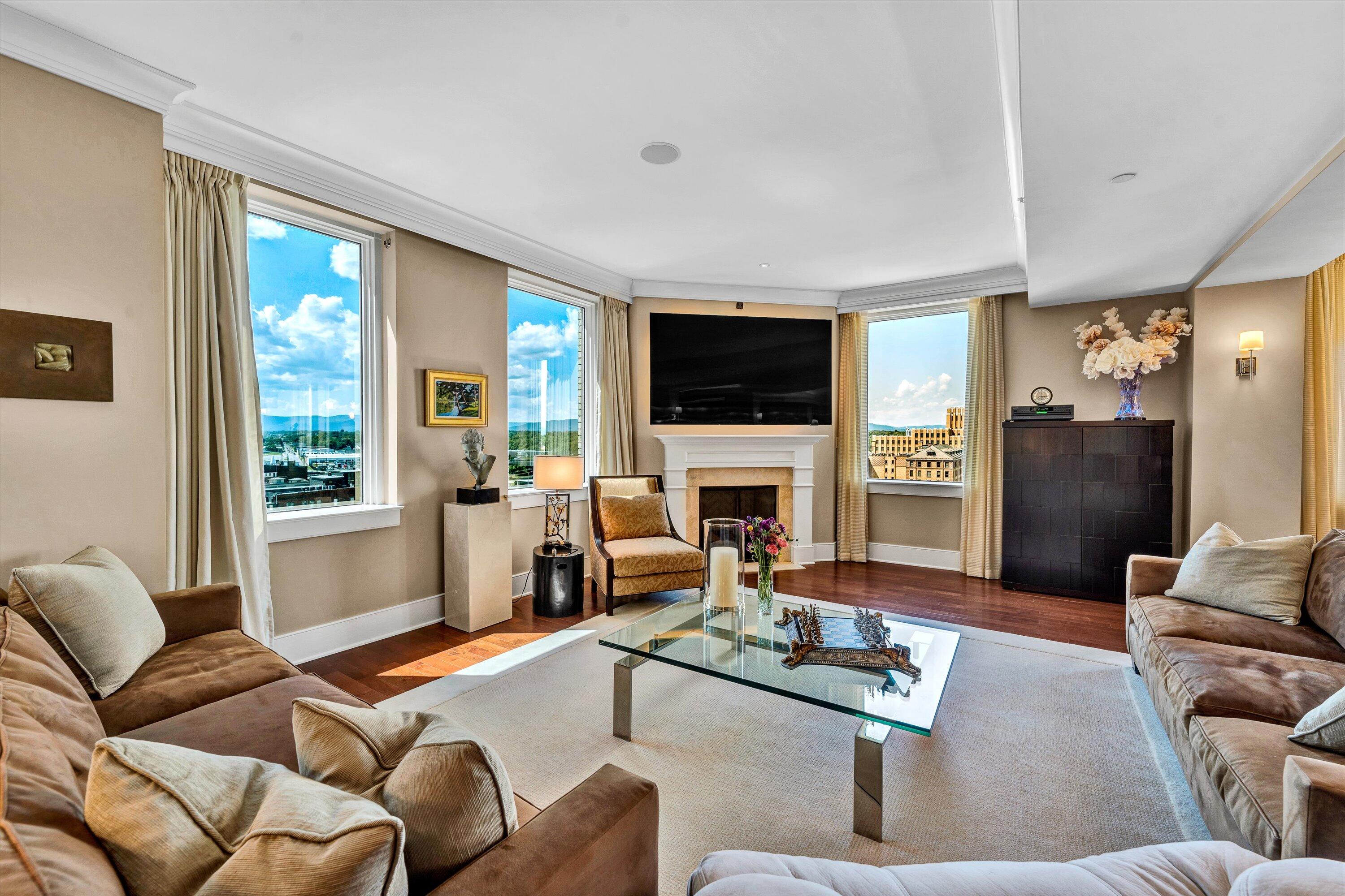 204 Jefferson ST SE Unit: 10