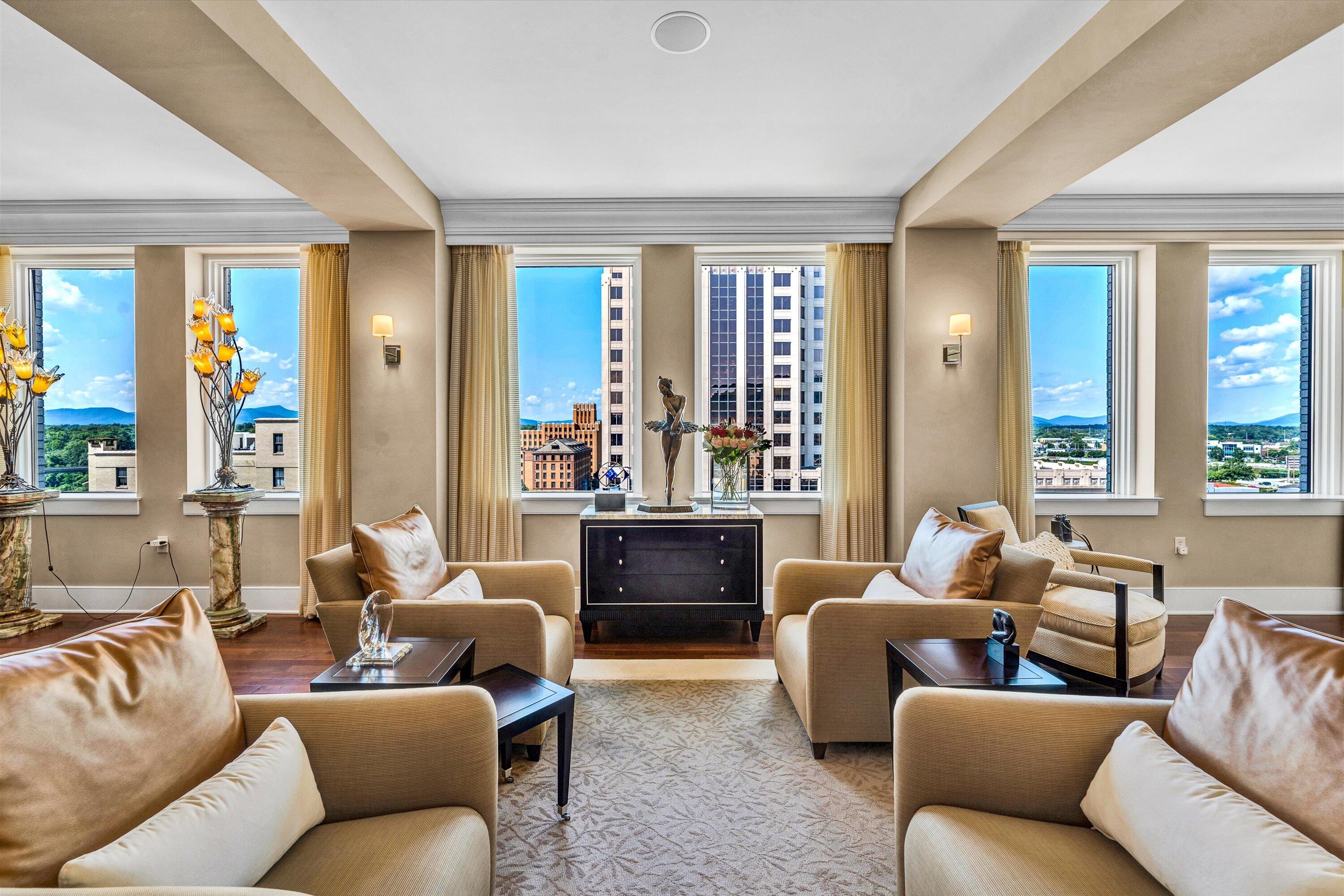 204 Jefferson ST SE Unit: 10