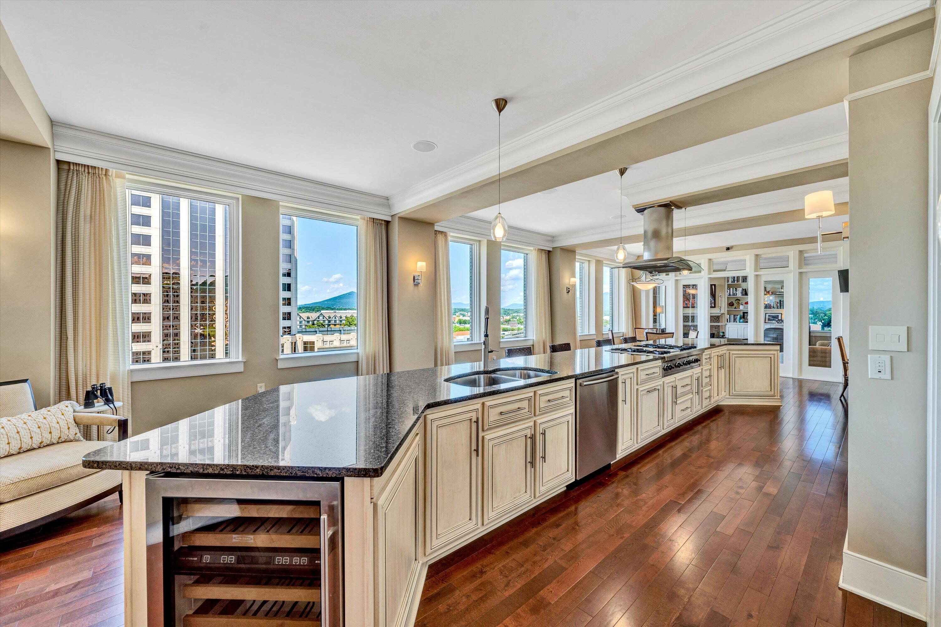 204 Jefferson ST SE Unit: 10