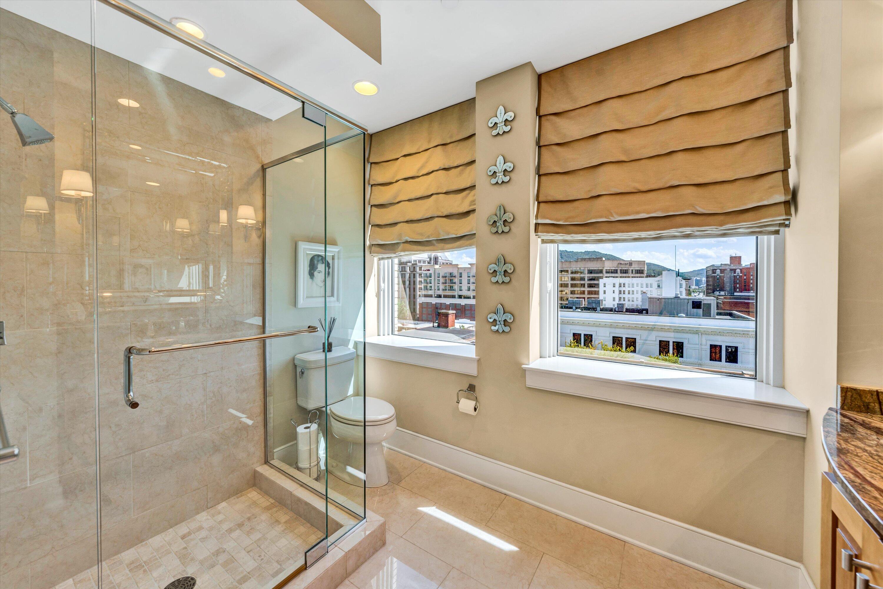 204 Jefferson ST SE Unit: 10