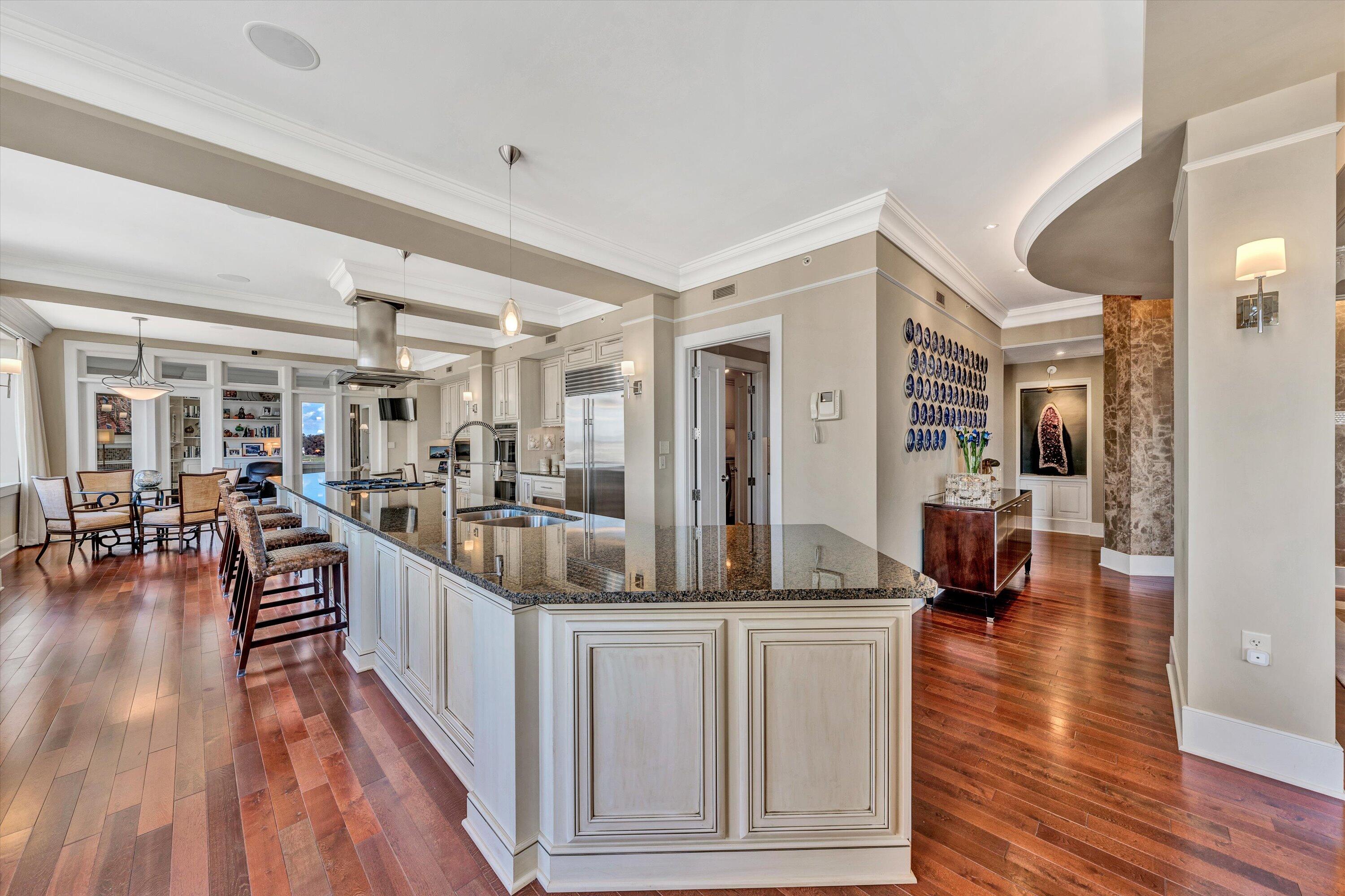 204 Jefferson ST SE Unit: 10