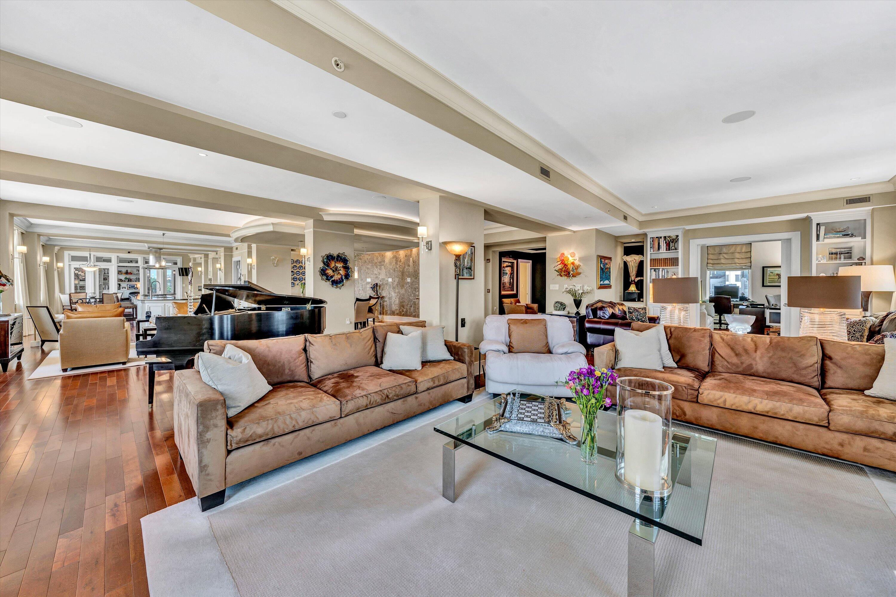 204 Jefferson ST SE Unit: 10