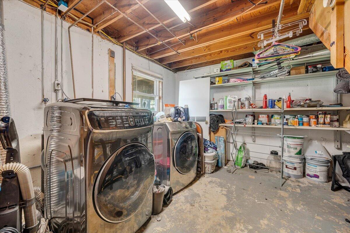 2926 Diplomat DR