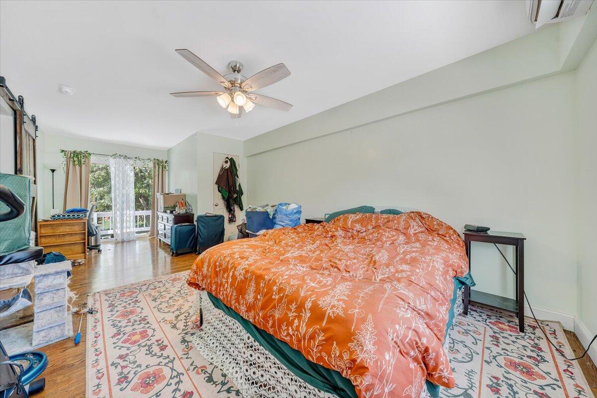 2926 Diplomat DR