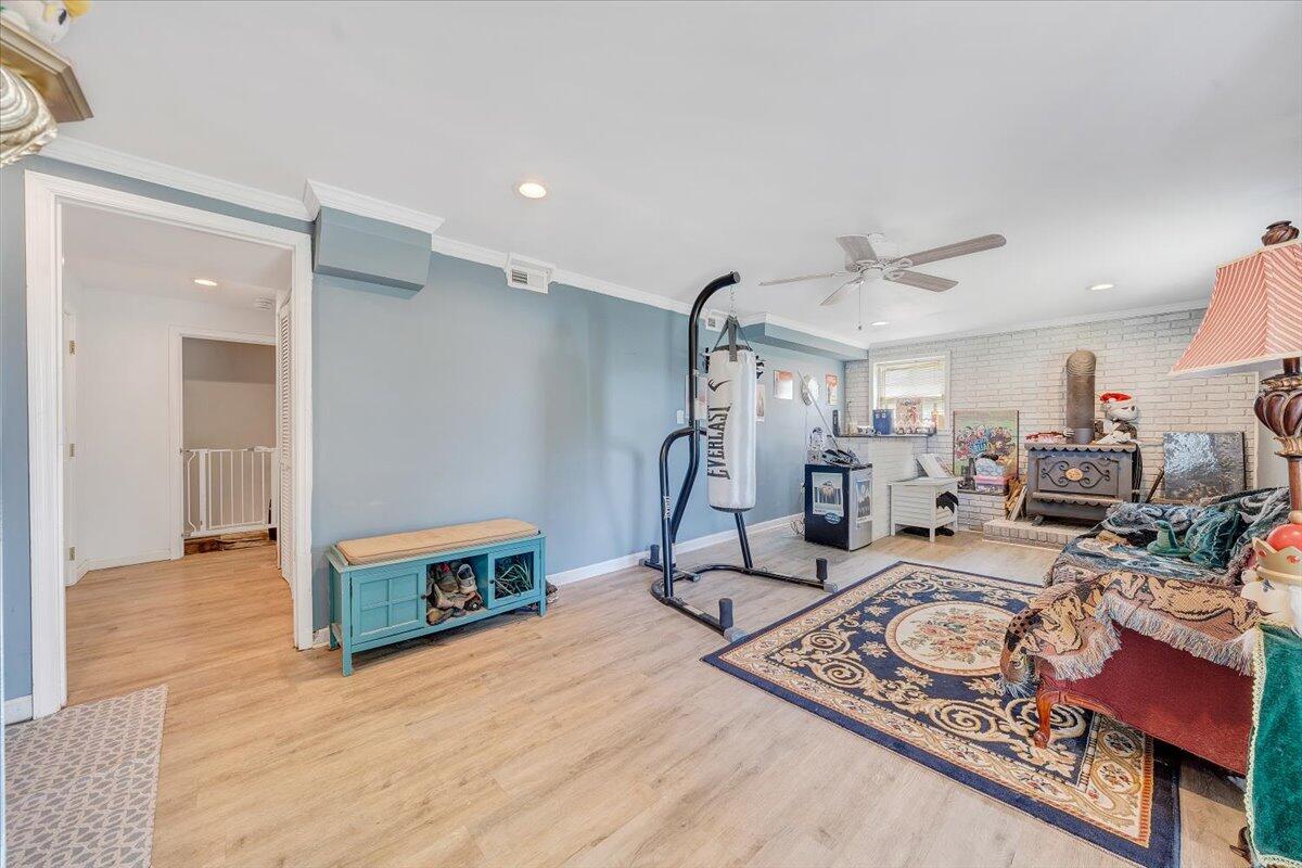 2926 Diplomat DR