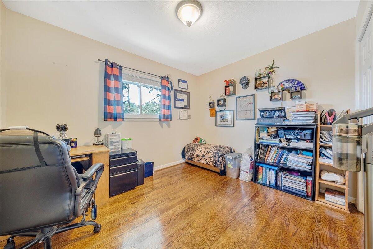 2926 Diplomat DR