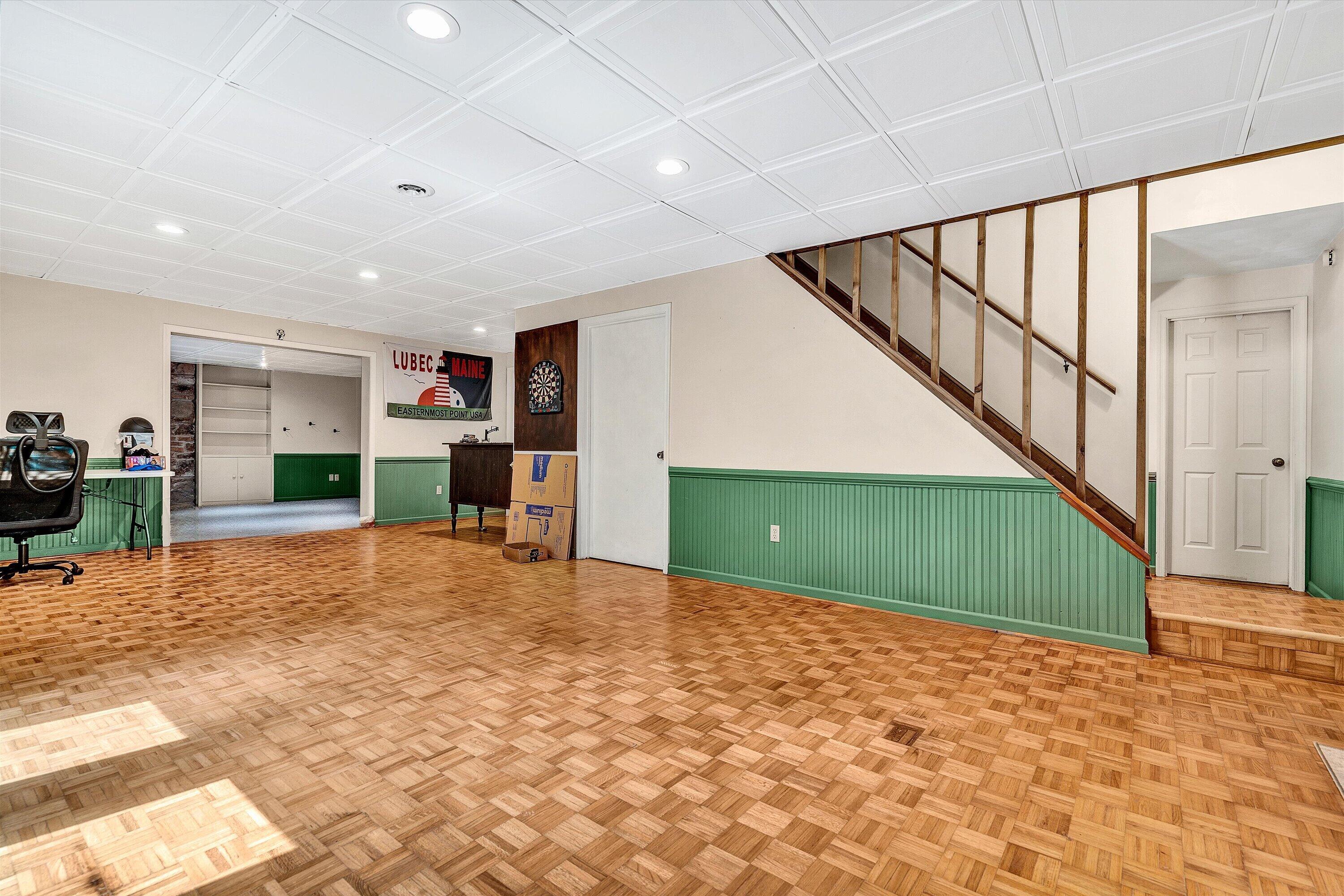 1942 Laurel Mountain DR