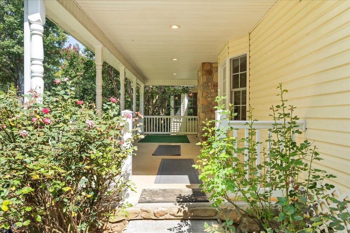 85 Walnut Springs LN