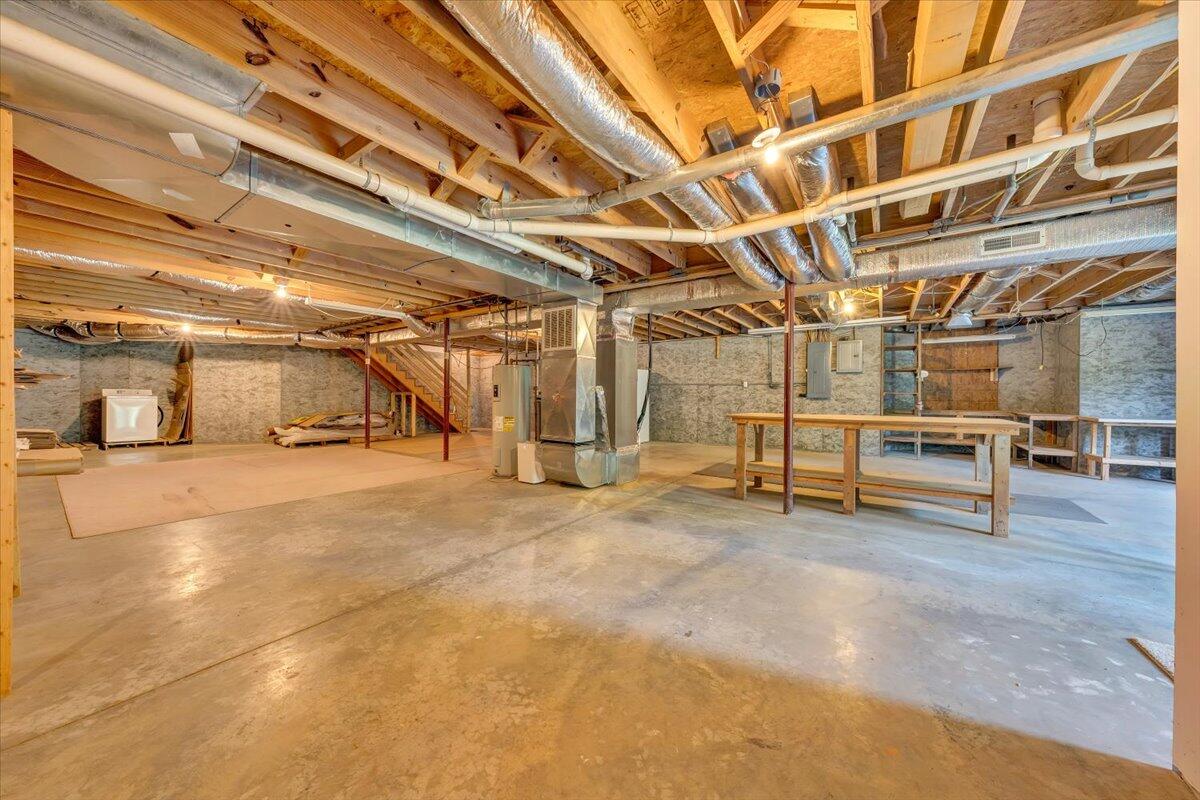 85 Walnut Springs LN