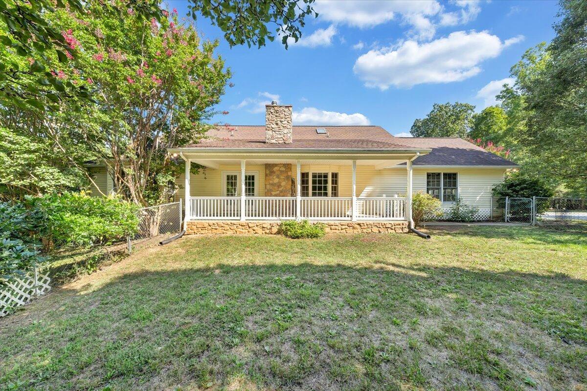 85 Walnut Springs LN