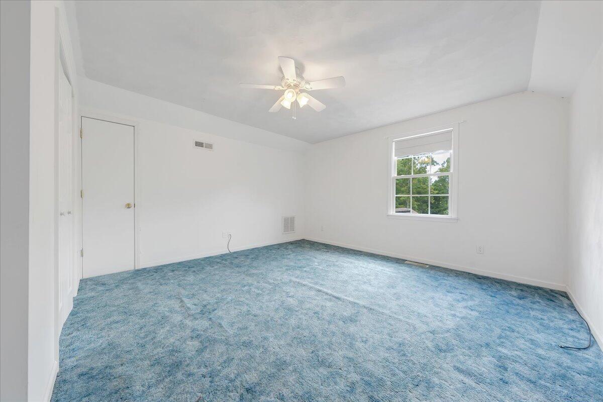 85 Walnut Springs LN