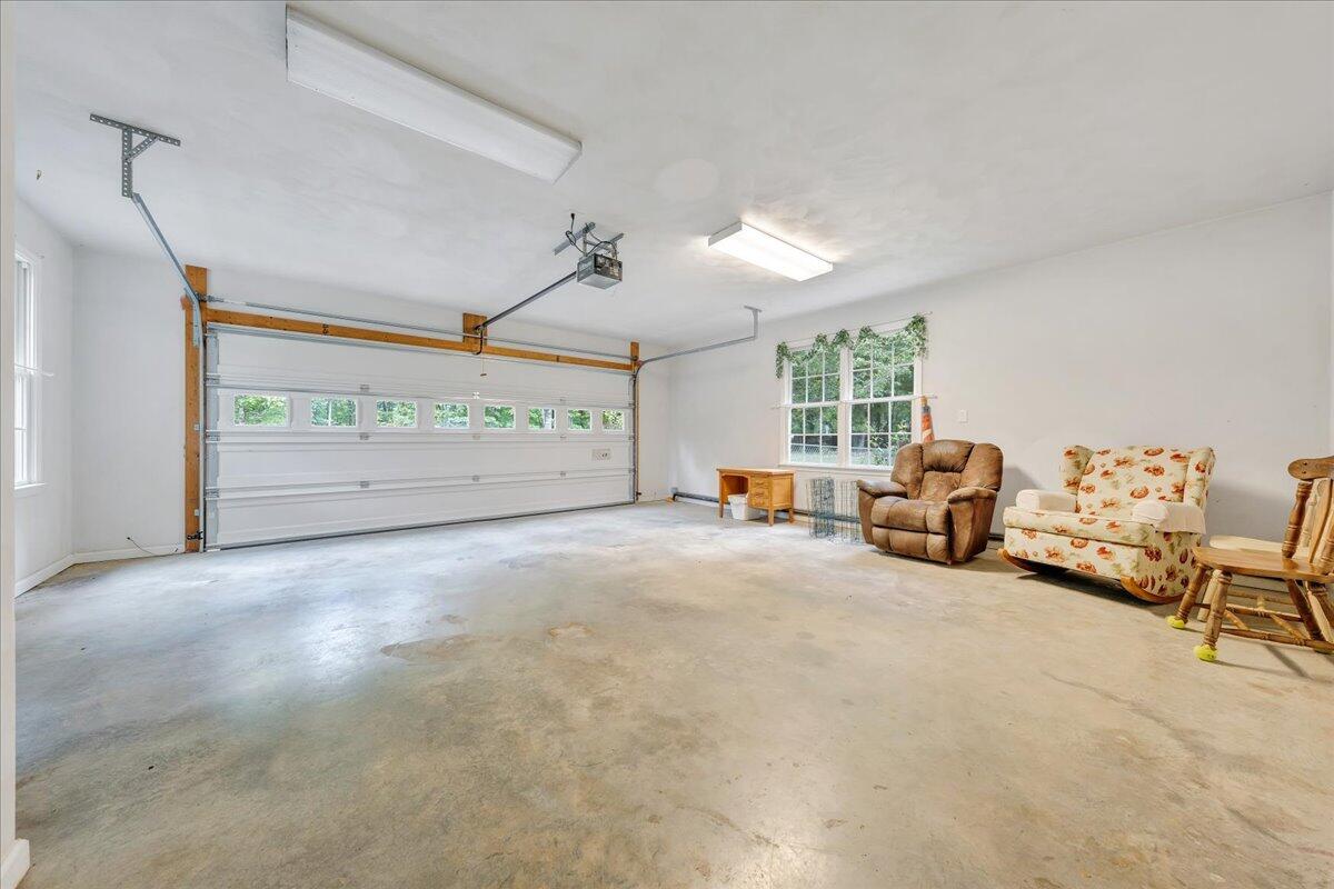 85 Walnut Springs LN