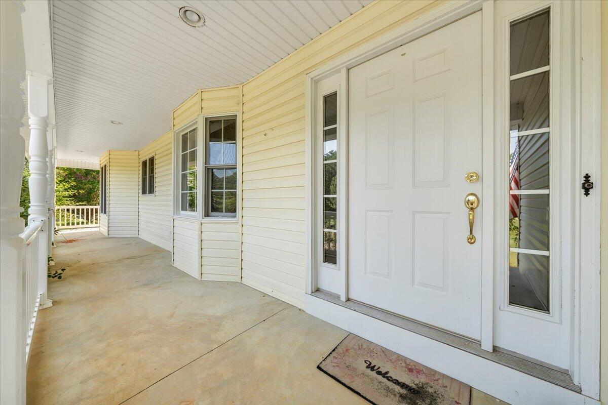 85 Walnut Springs LN