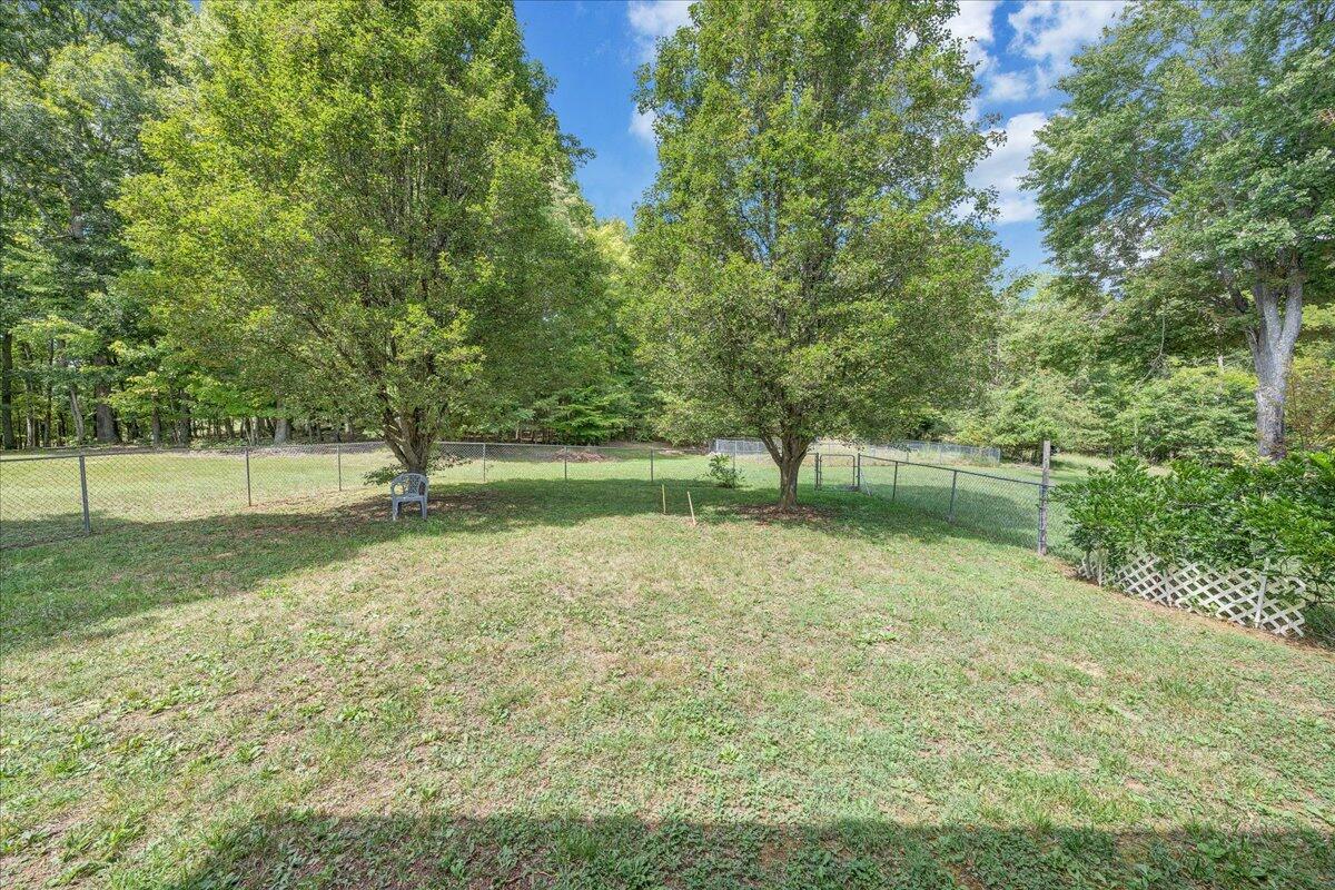 85 Walnut Springs LN