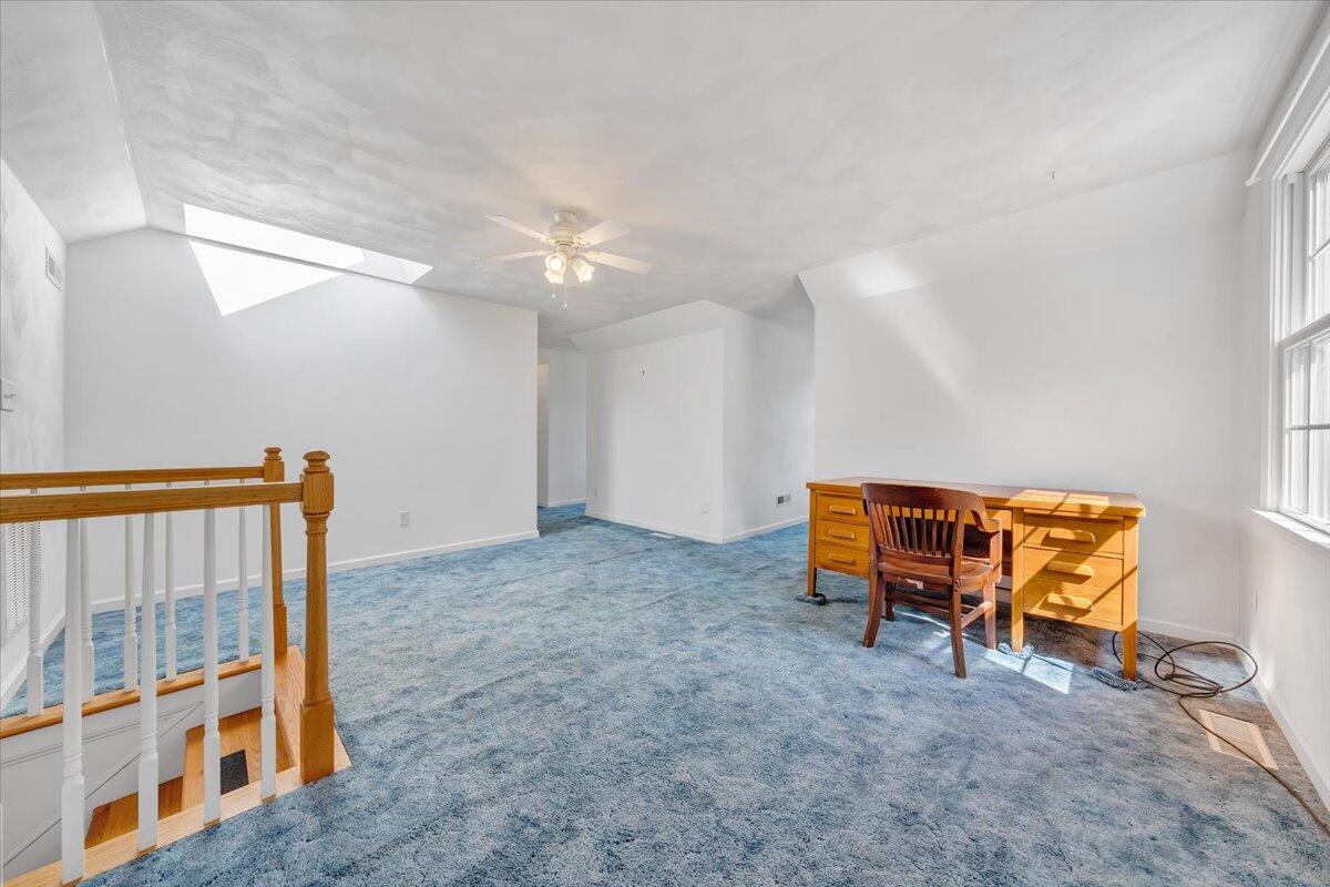 85 Walnut Springs LN