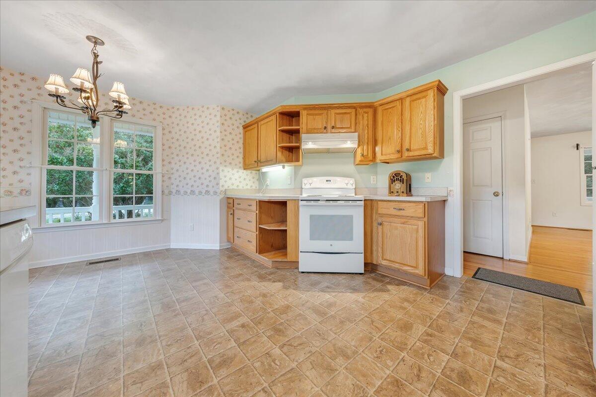 85 Walnut Springs LN