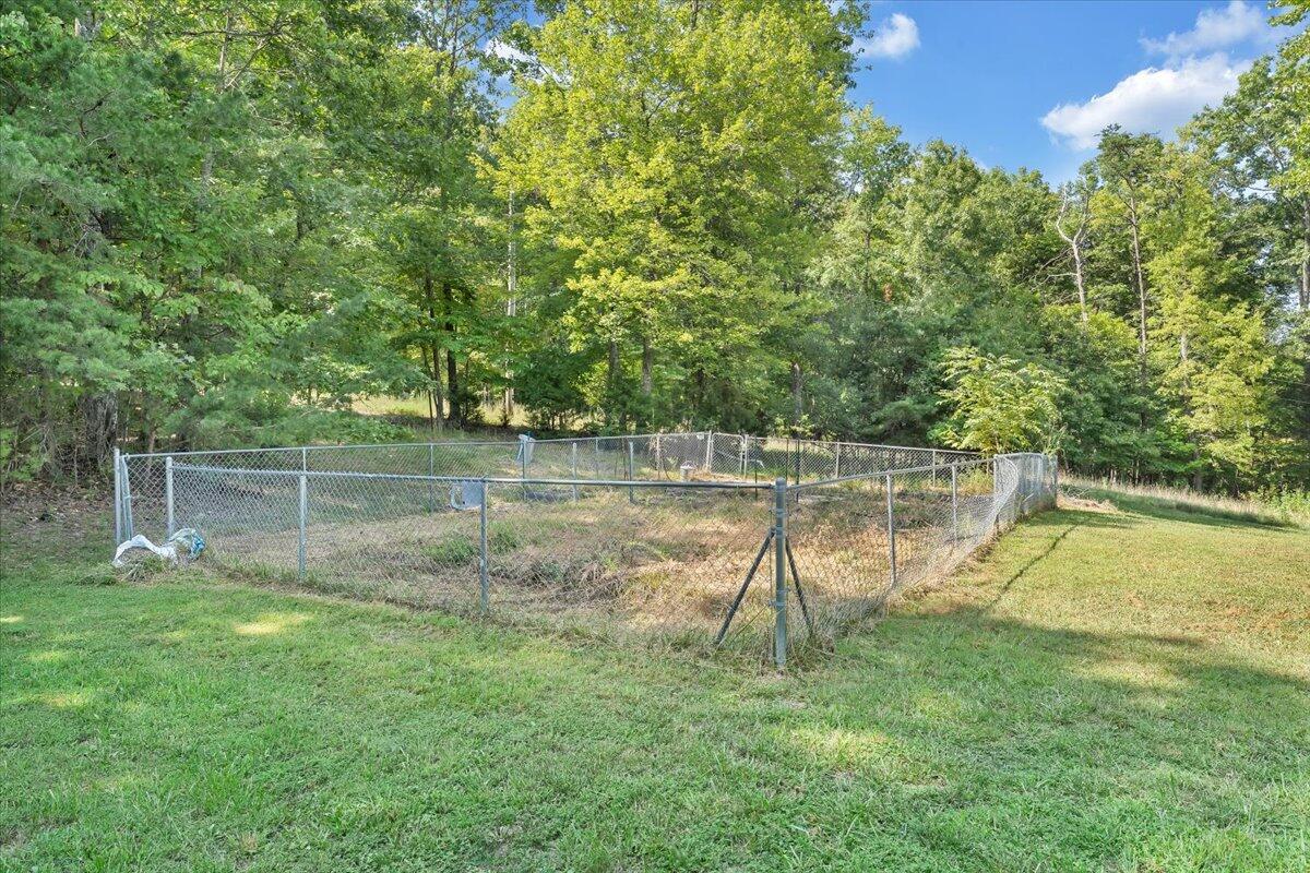 85 Walnut Springs LN