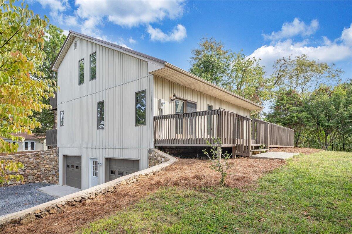 130 Angel DR