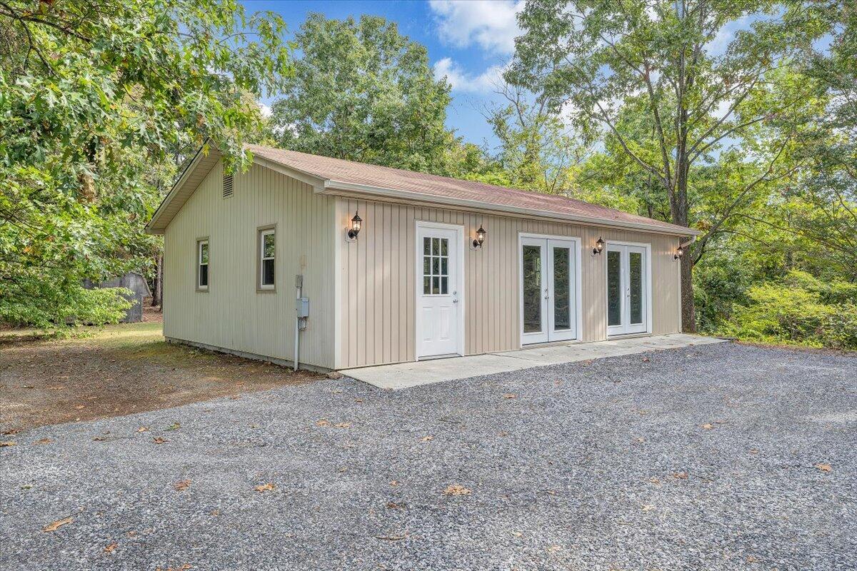 130 Angel DR