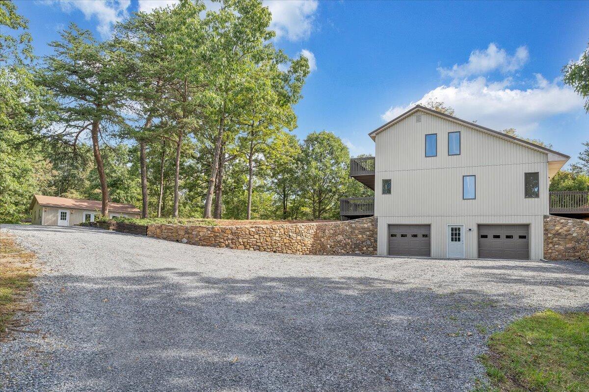 130 Angel DR