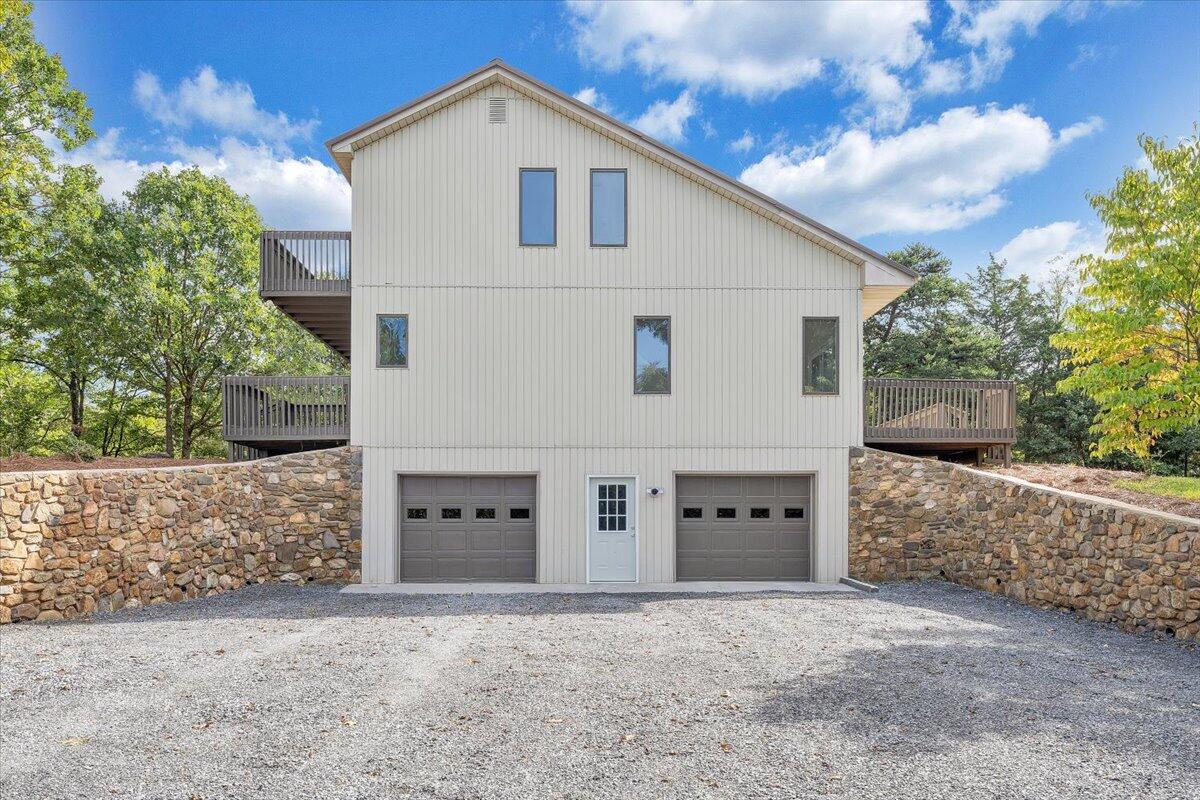 130 Angel DR