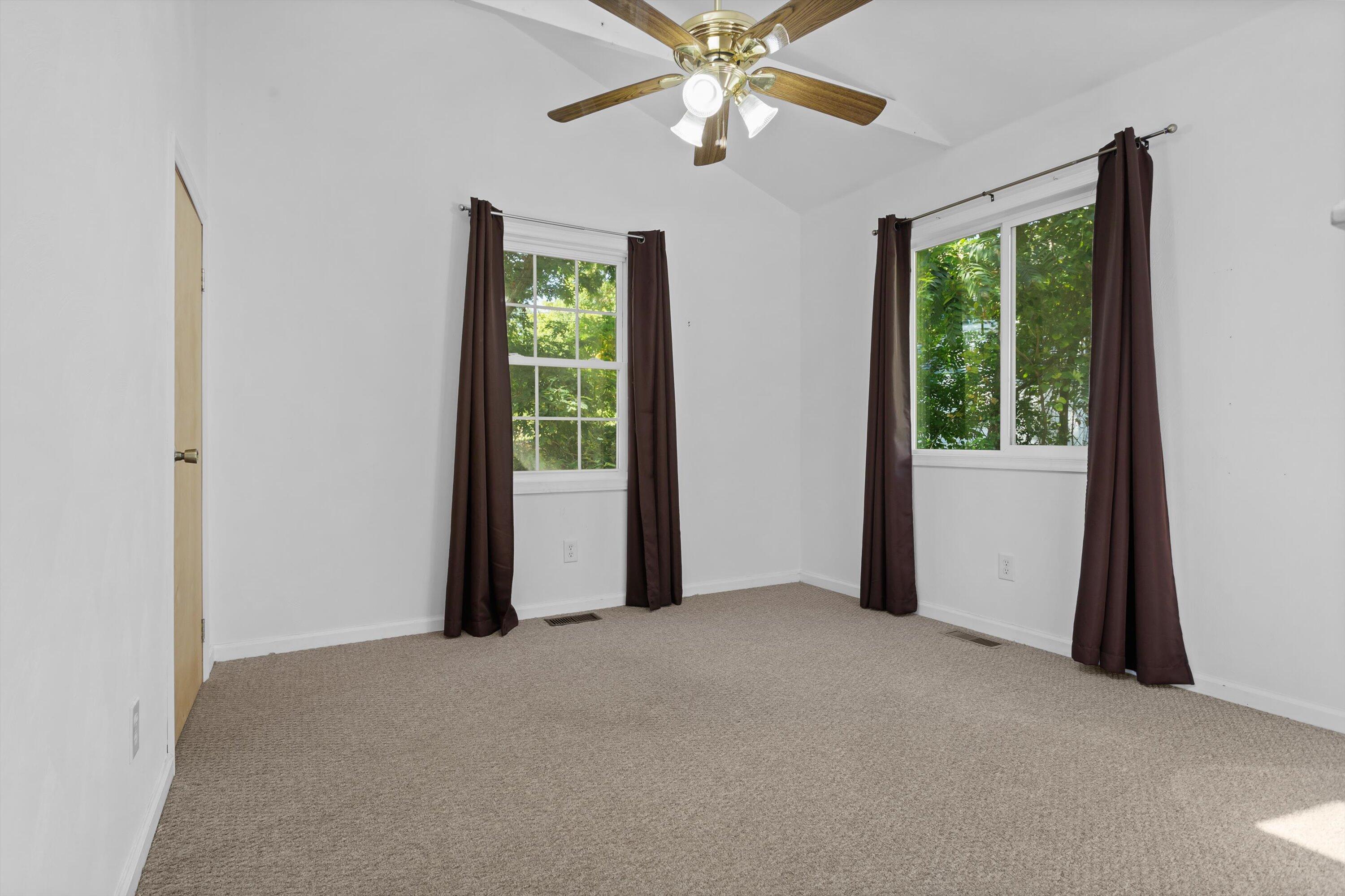 1115 Skyview RD