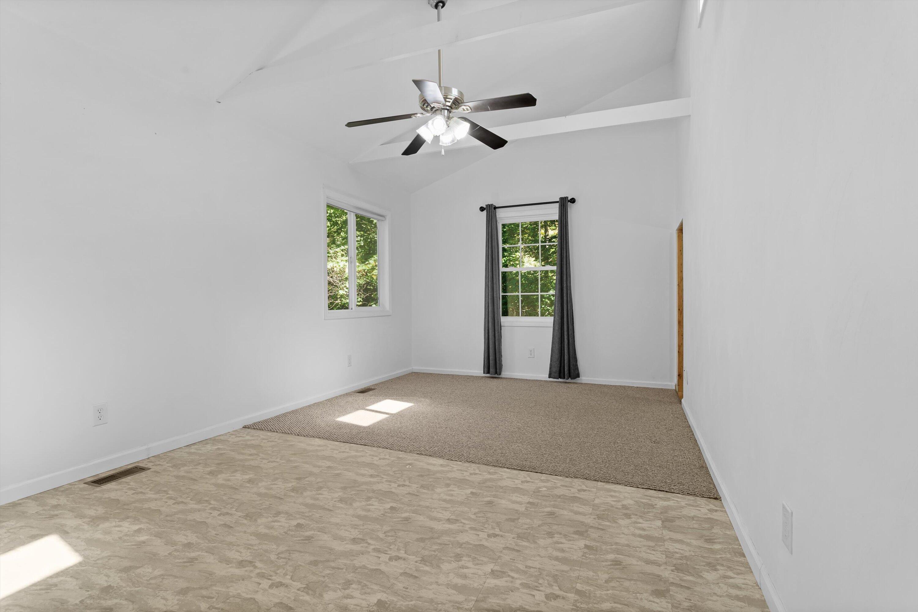 1115 Skyview RD