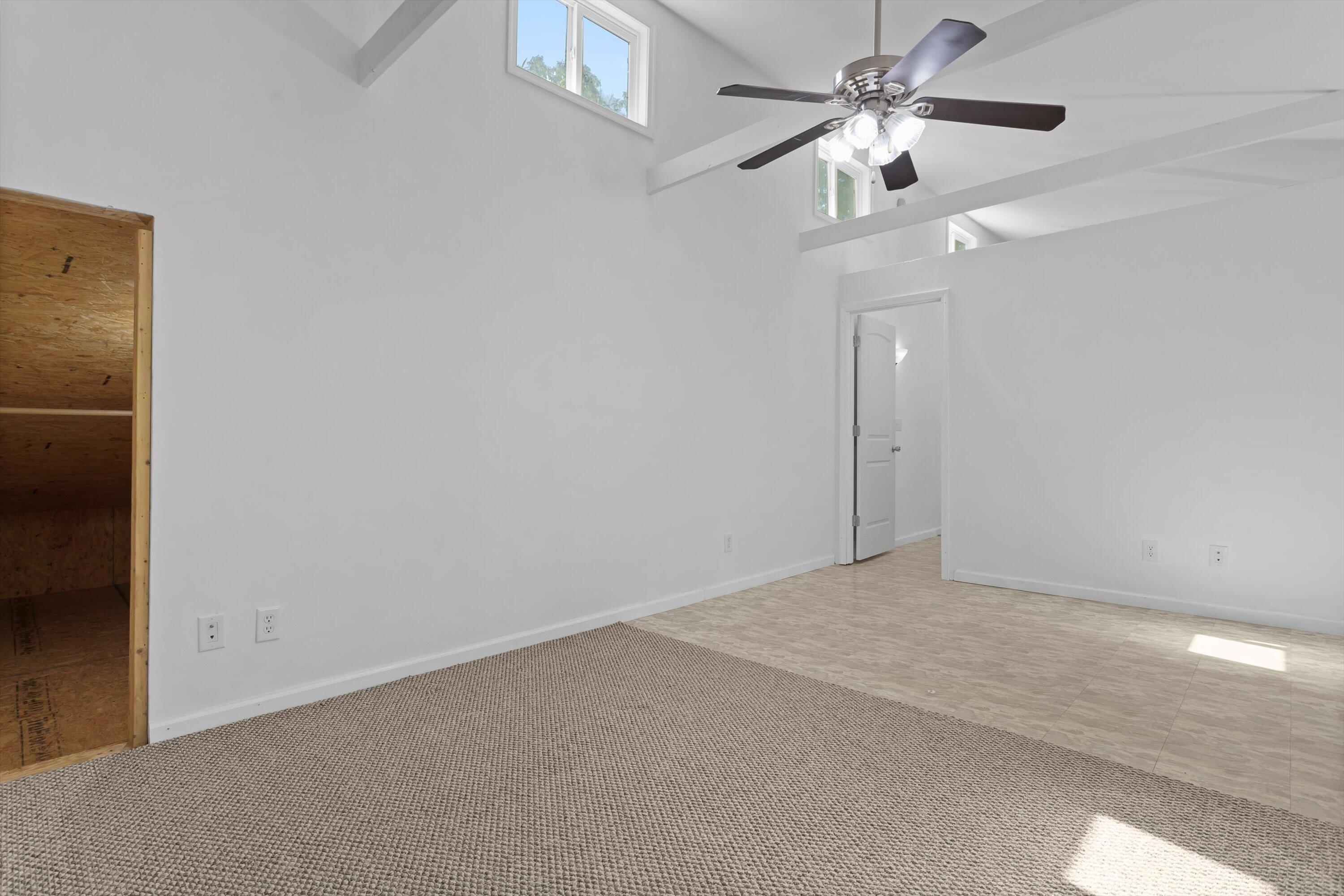 1115 Skyview RD