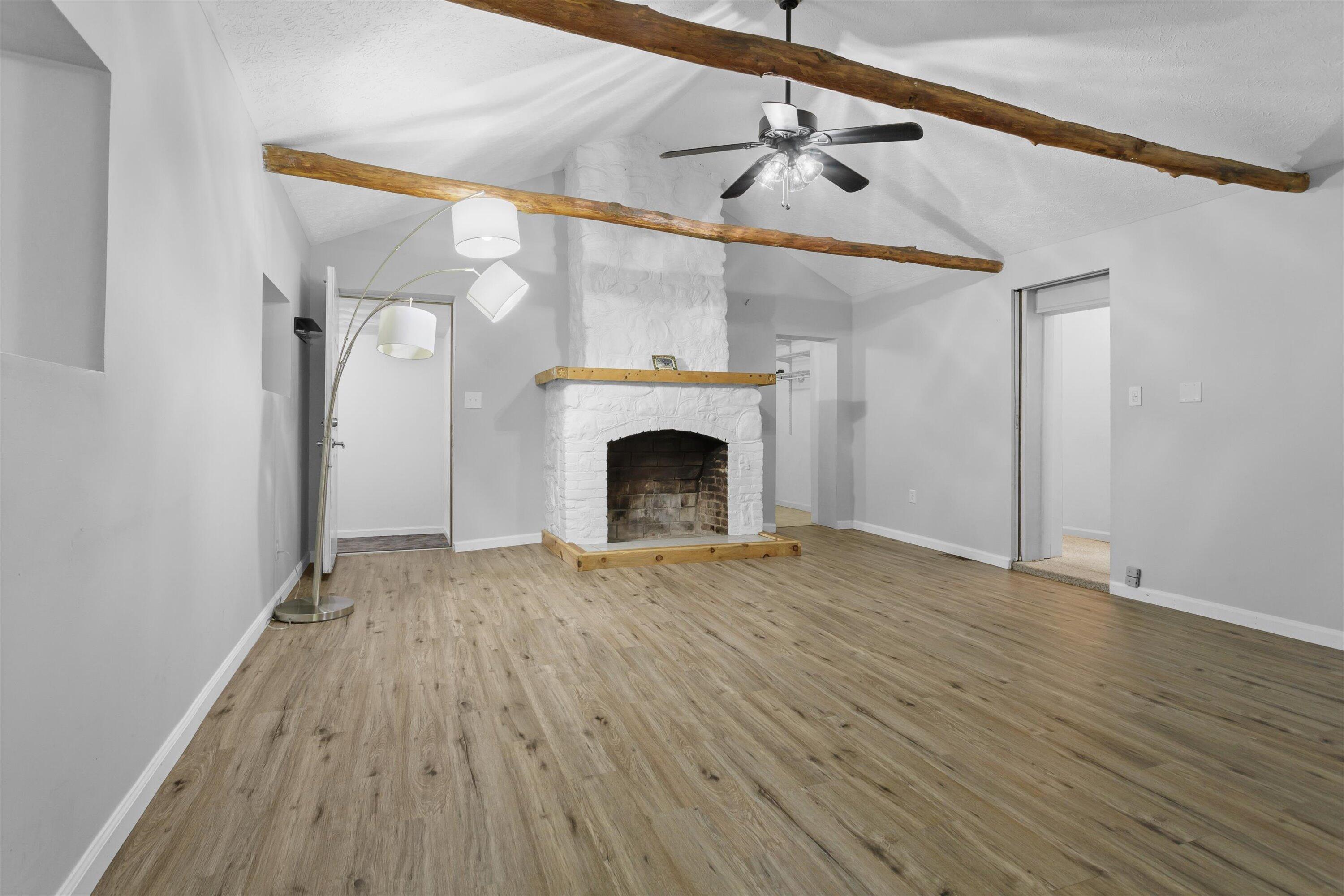 1115 Skyview RD