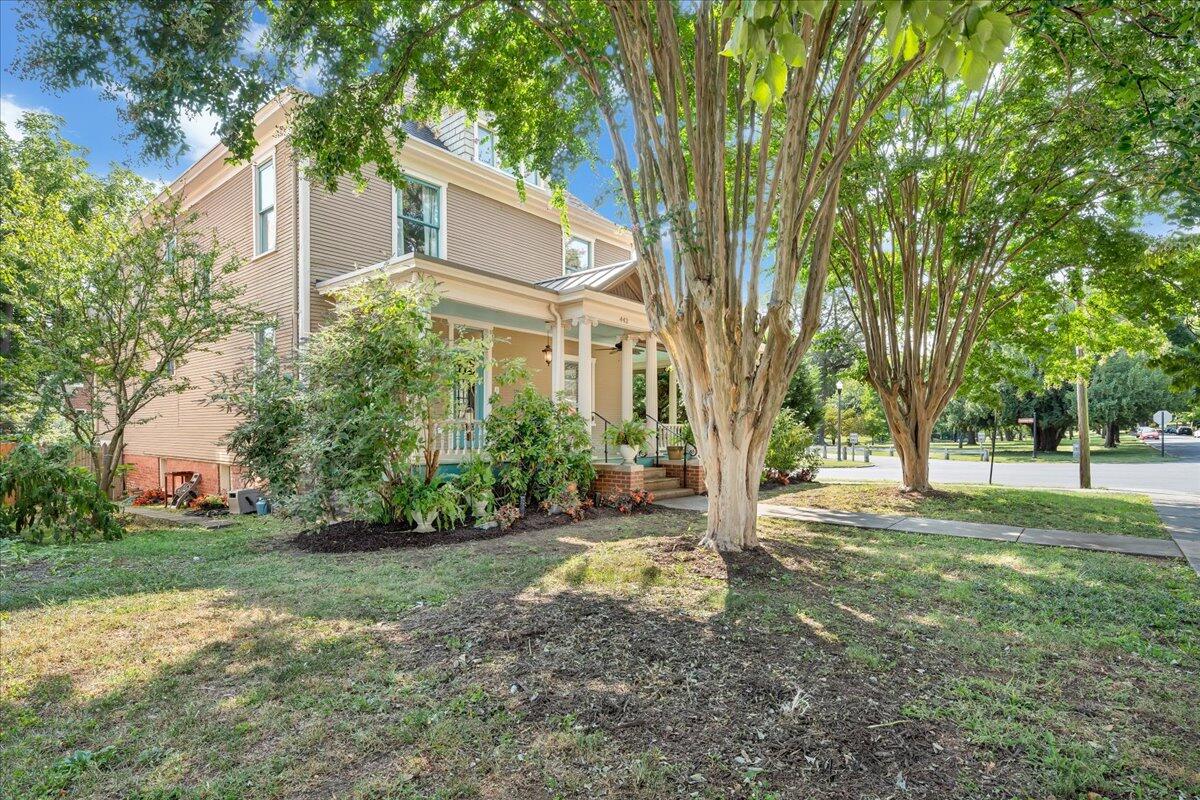 442 Washington AVE SW
