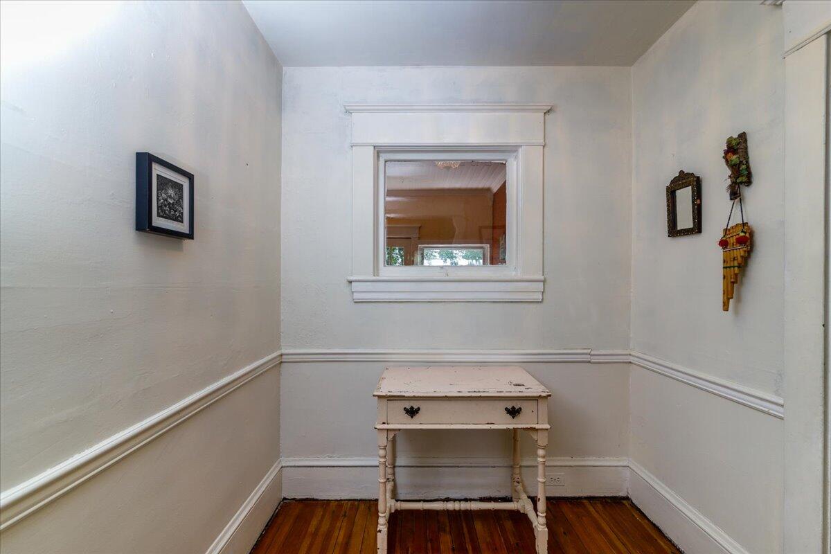 2202 Broadway AVE SW