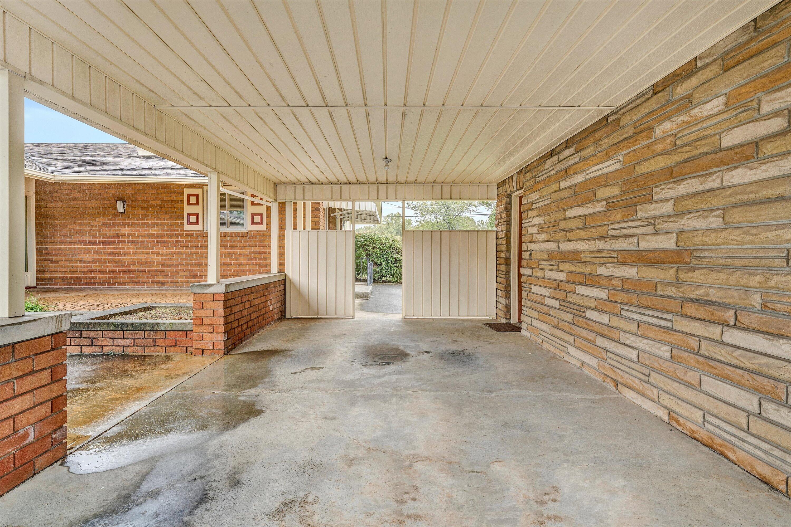 448 Cameron DR