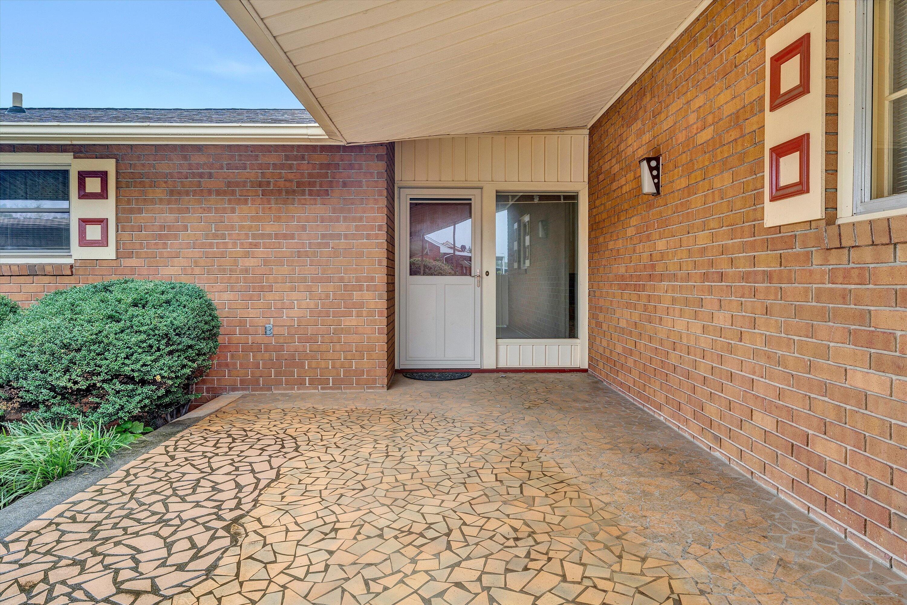 448 Cameron DR