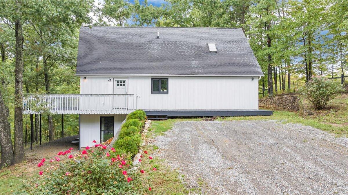272 Basham LN