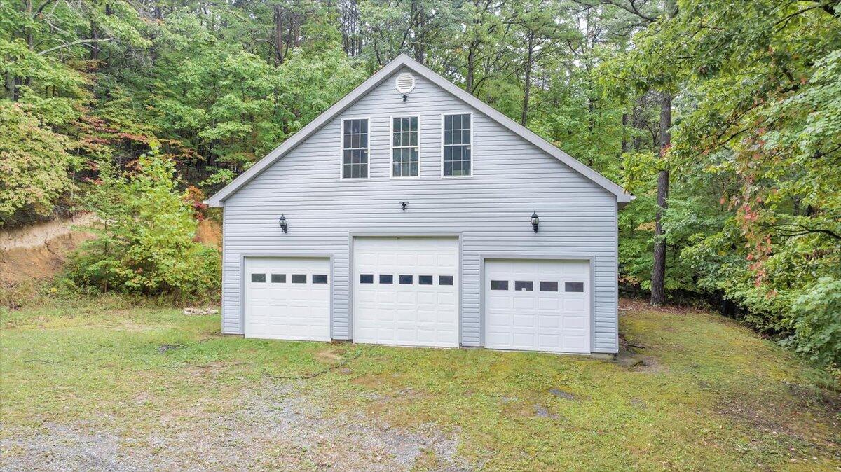 272 Basham LN