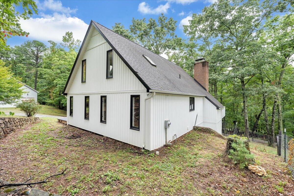 272 Basham LN