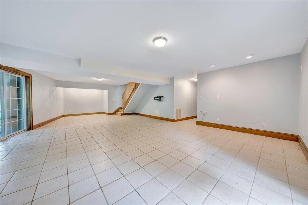272 Basham LN