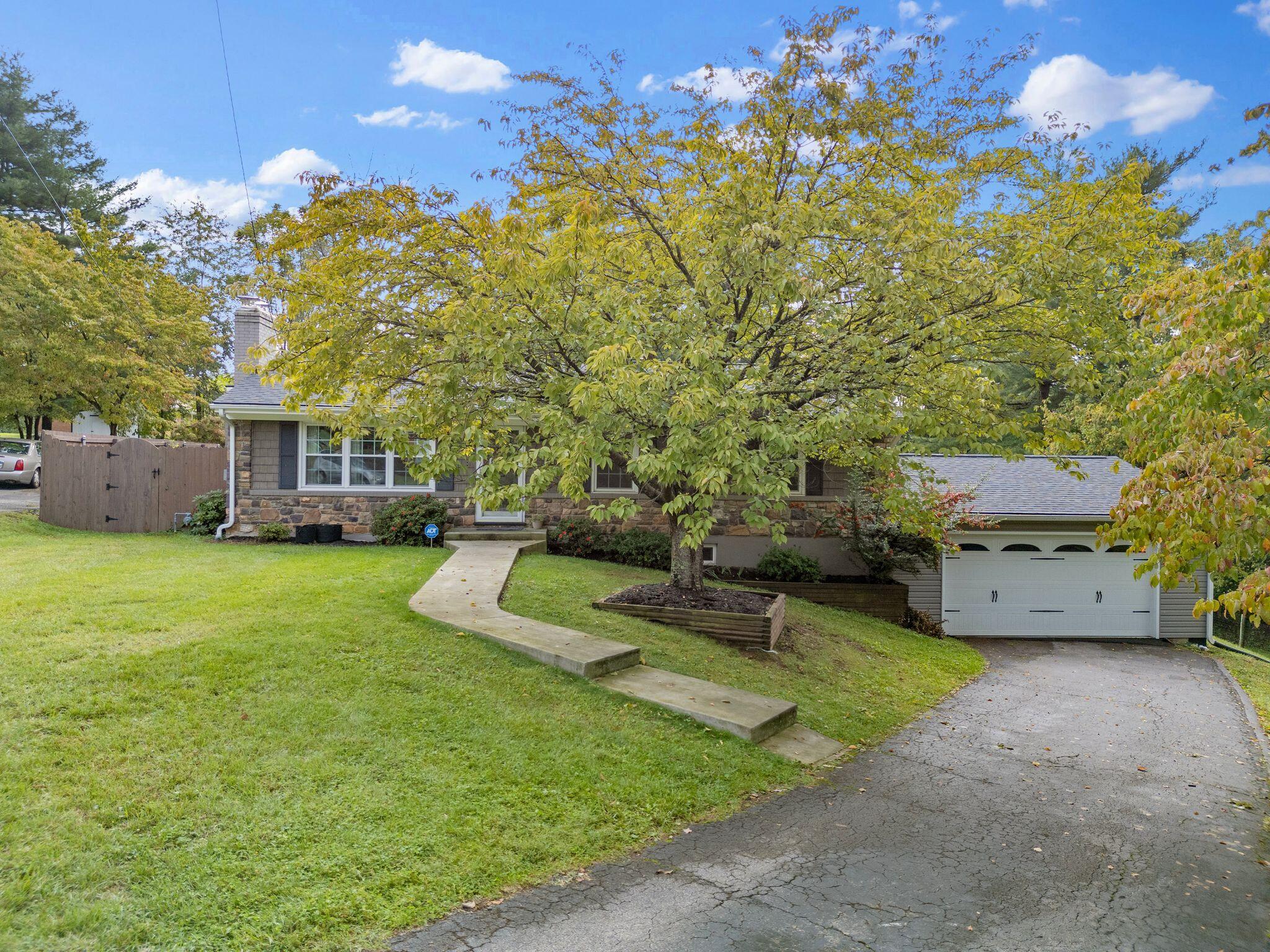 4432 Kirkwood CIR