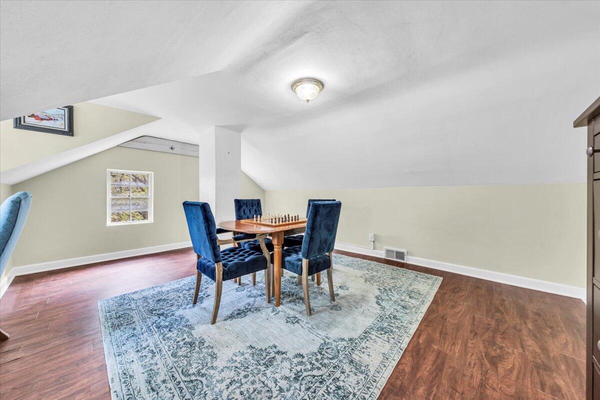 2910 Carvins Cove RD