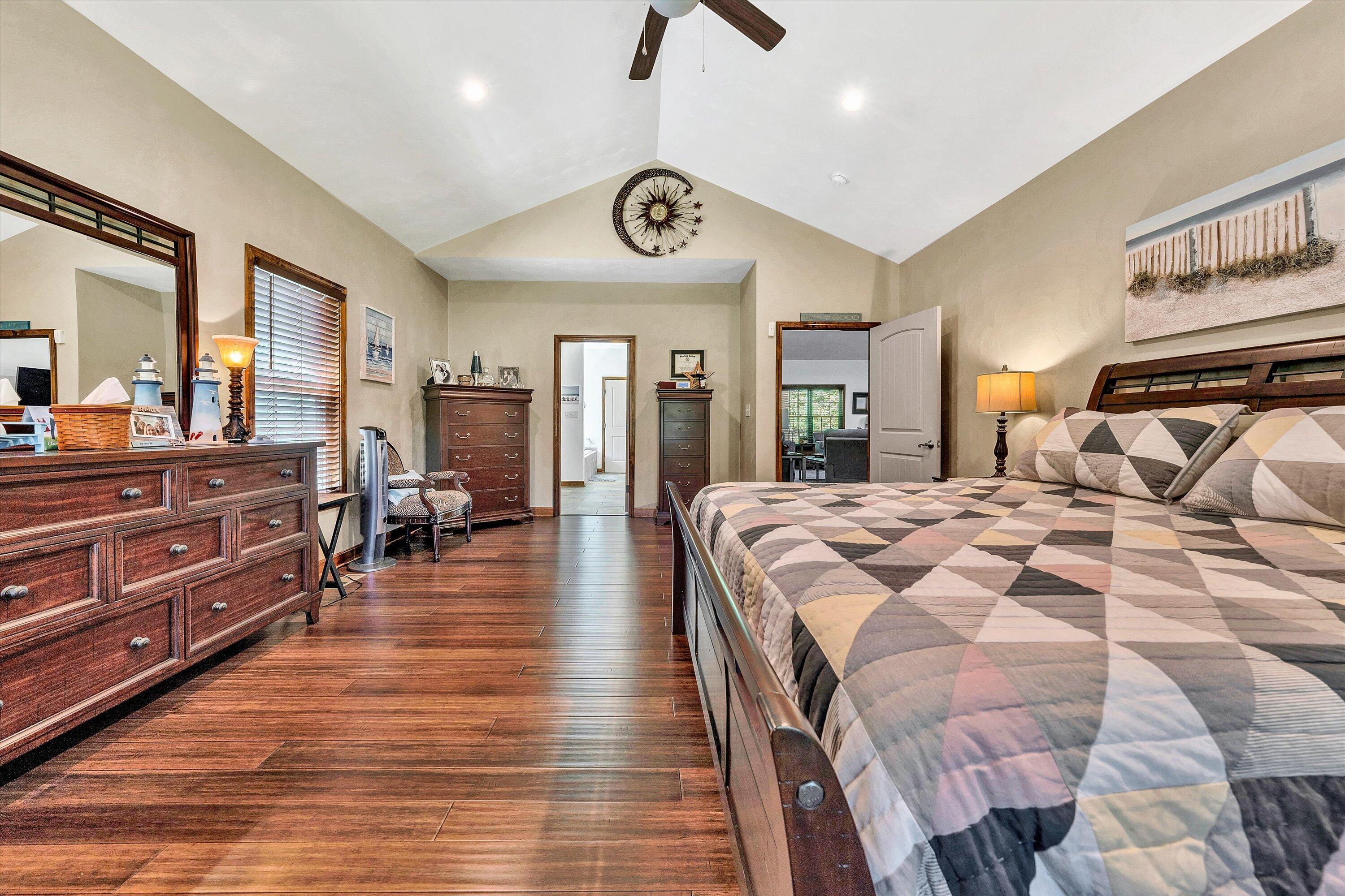 887 Thornblade Way WAY