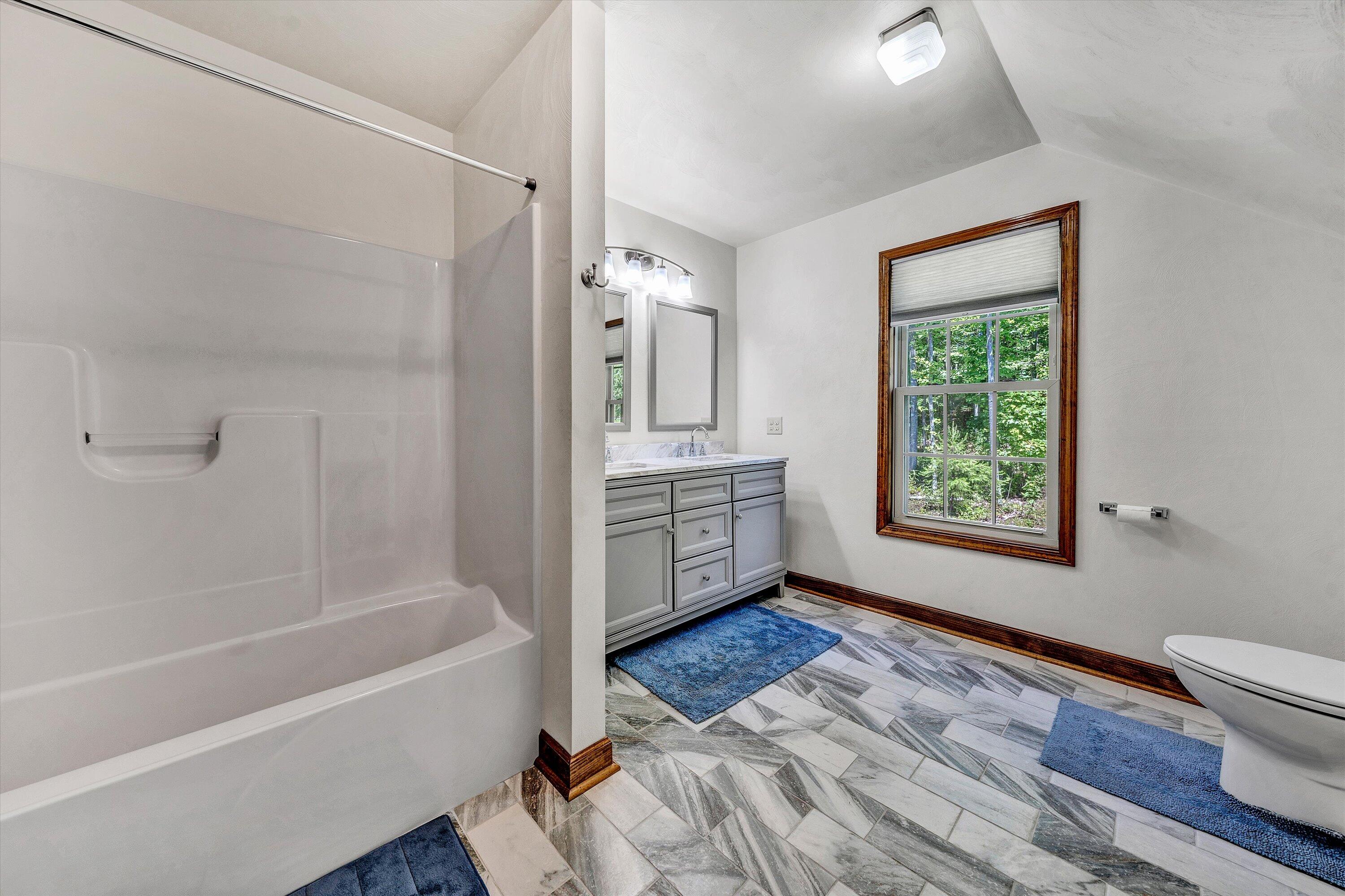 887 Thornblade Way WAY