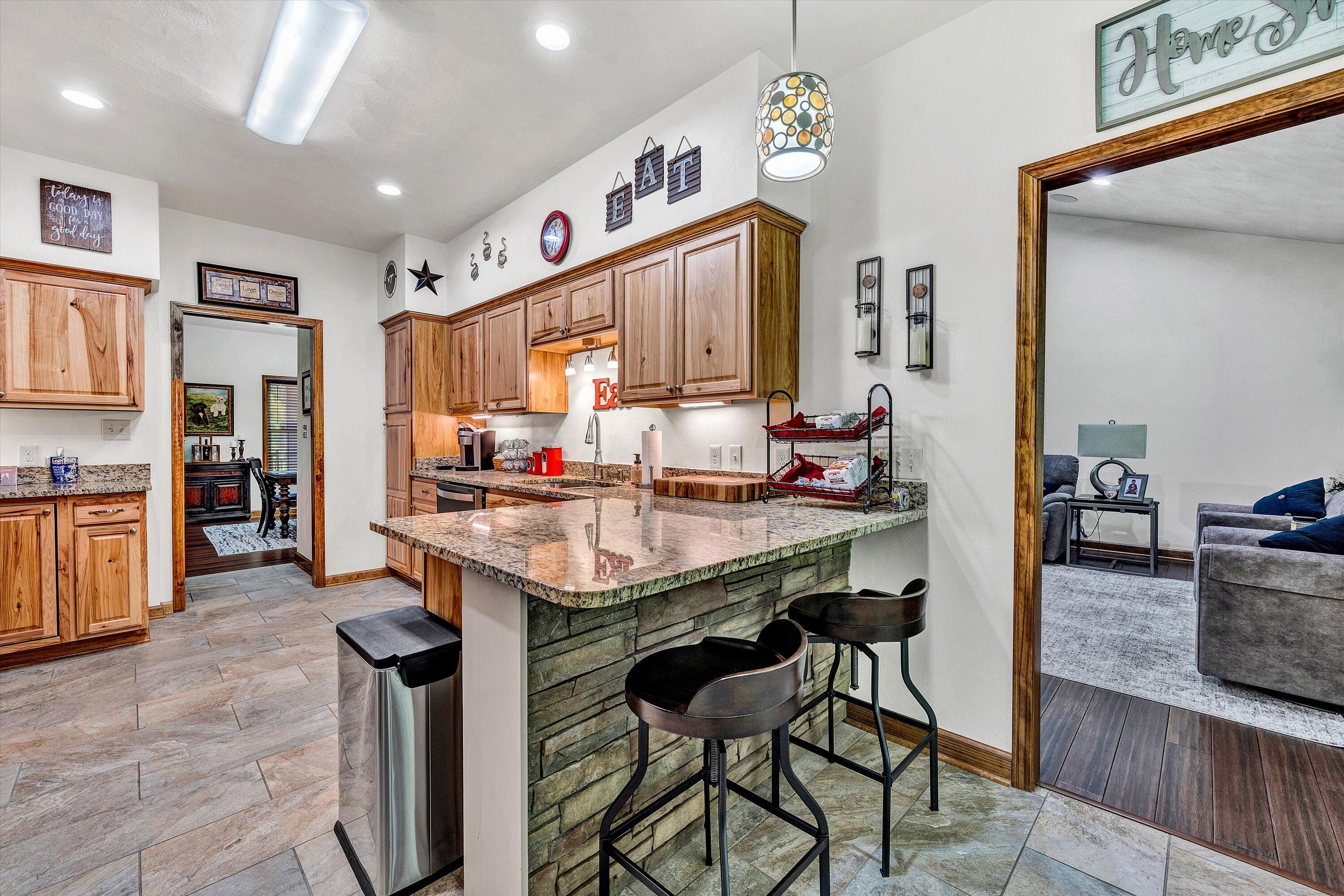 887 Thornblade Way WAY