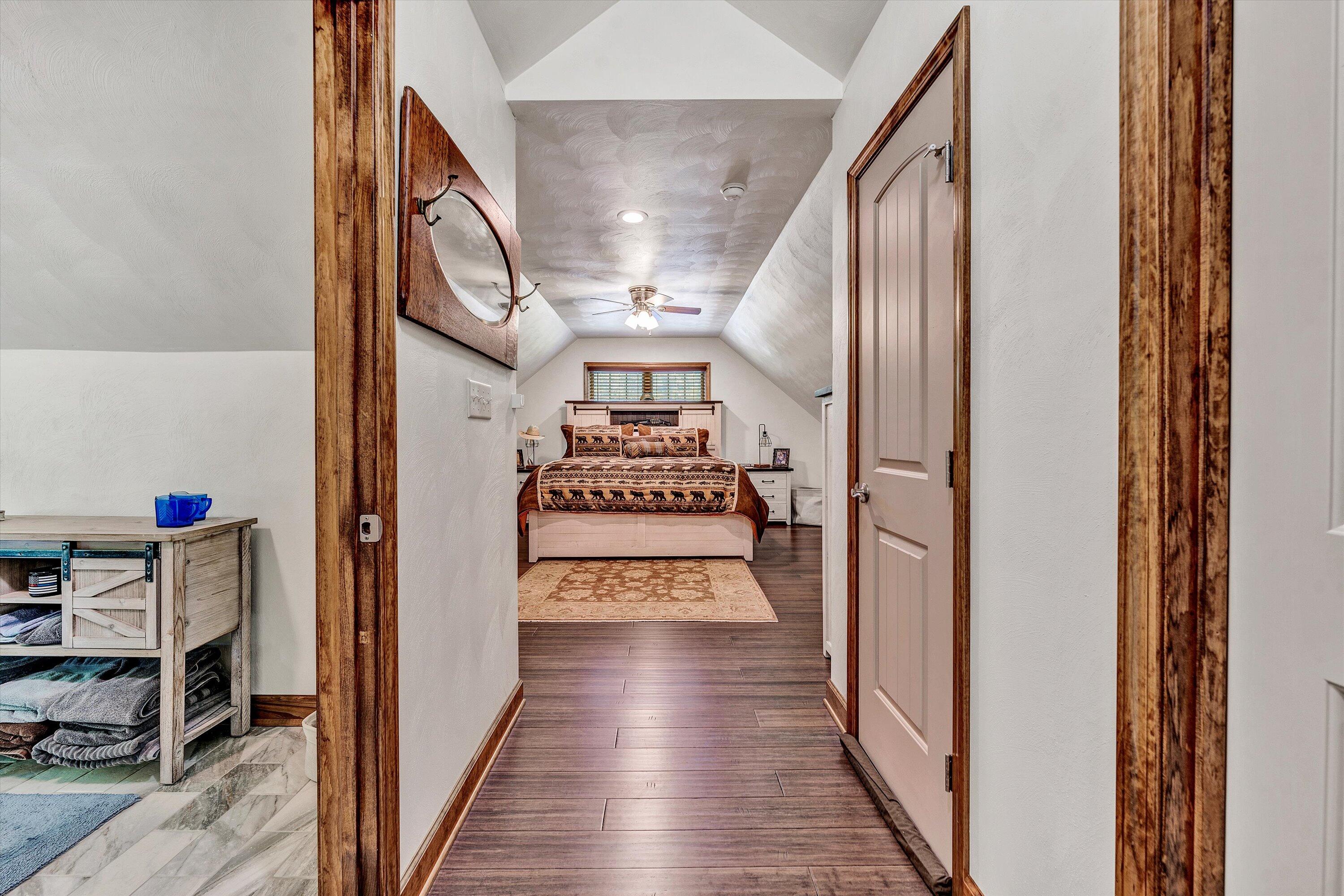 887 Thornblade Way WAY