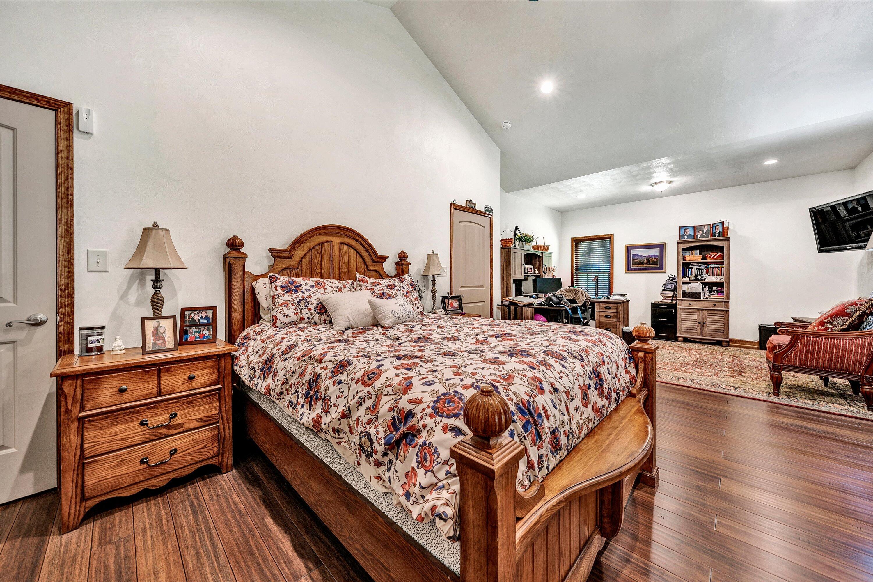 887 Thornblade Way WAY