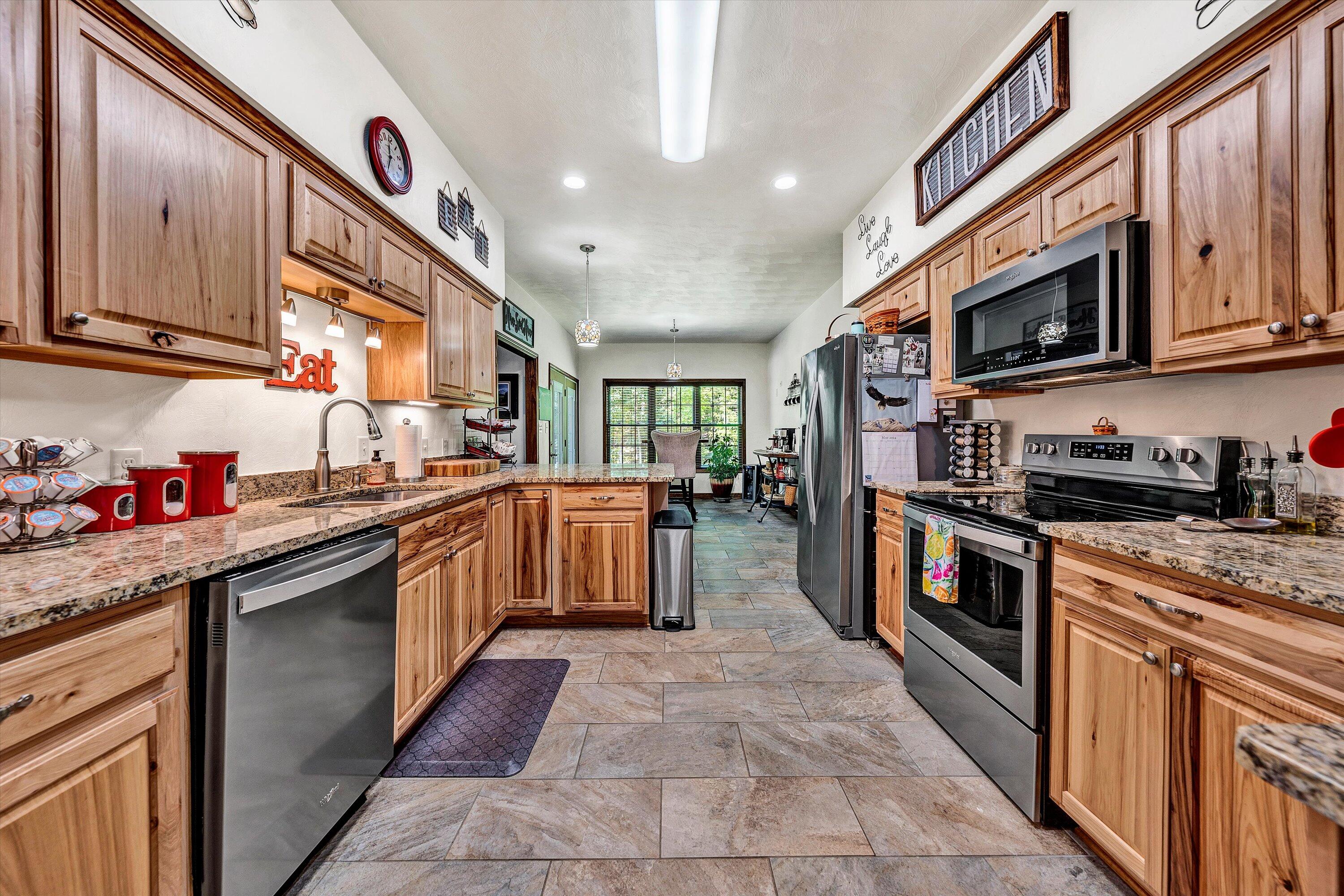 887 Thornblade Way WAY