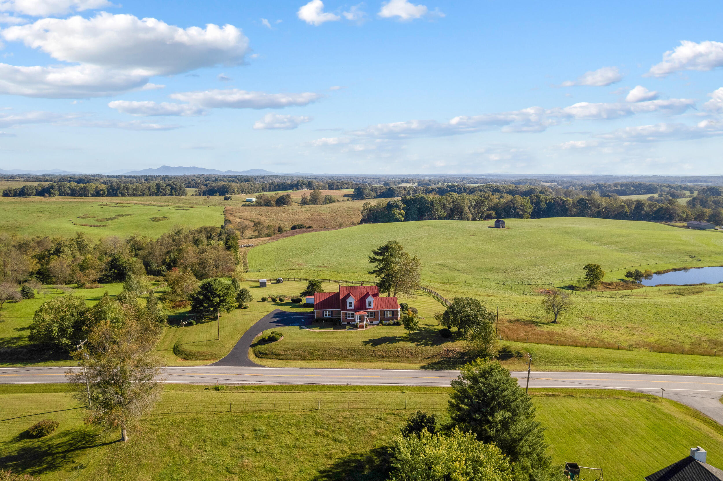 5924 Moneta RD