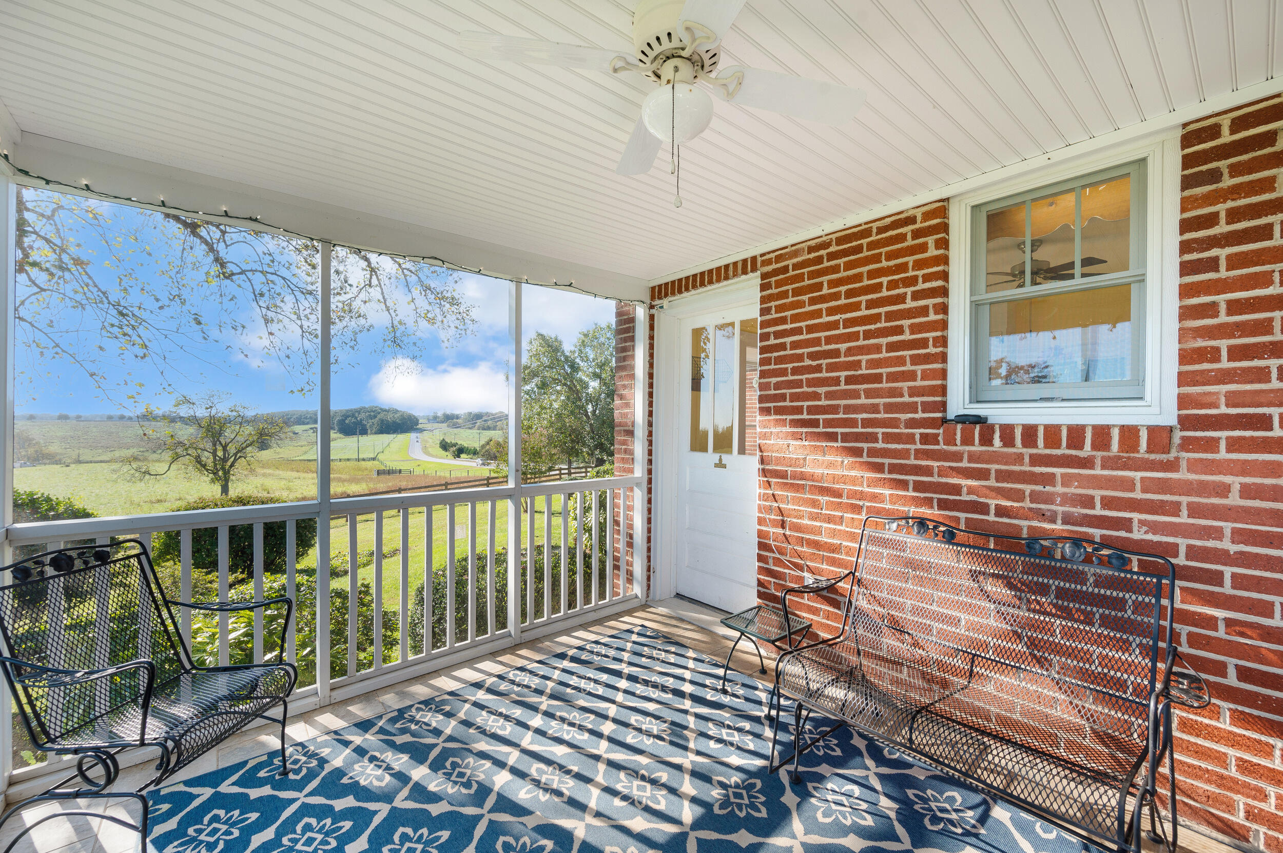 5924 Moneta RD