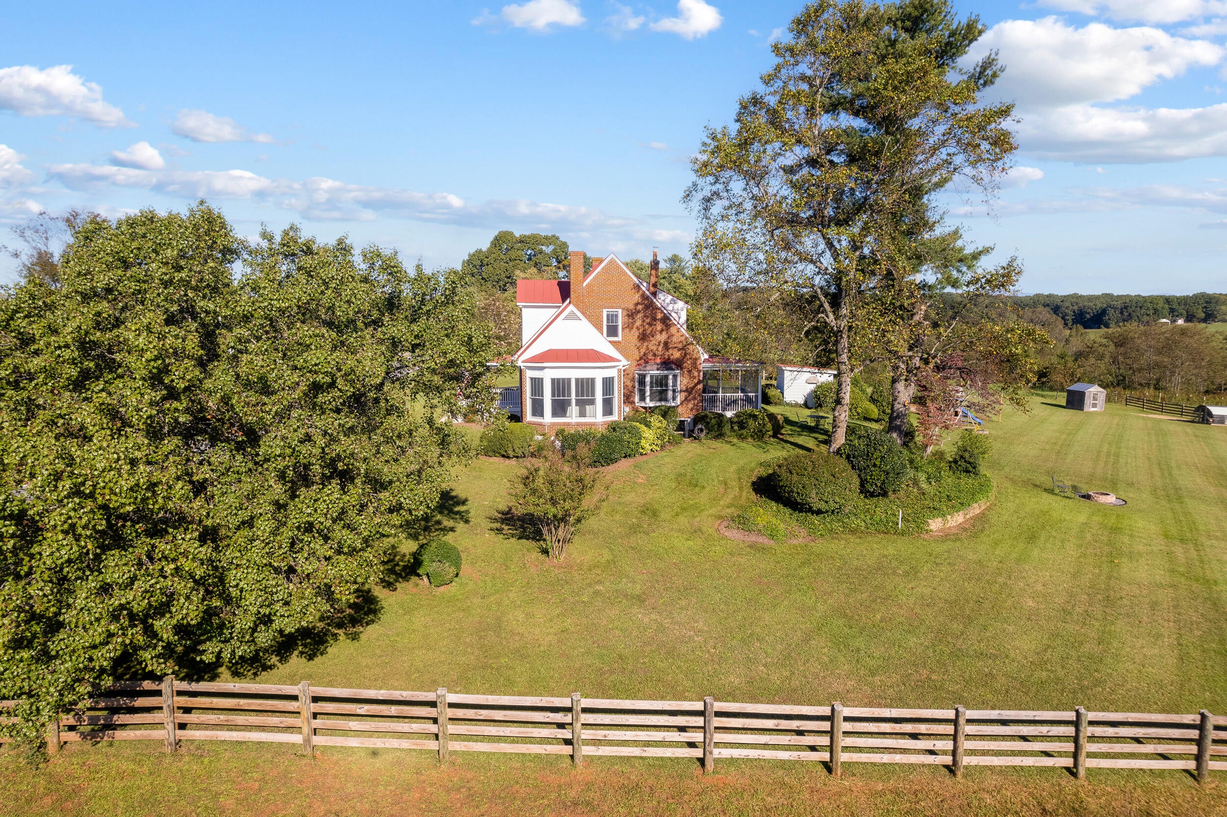 5924 Moneta RD