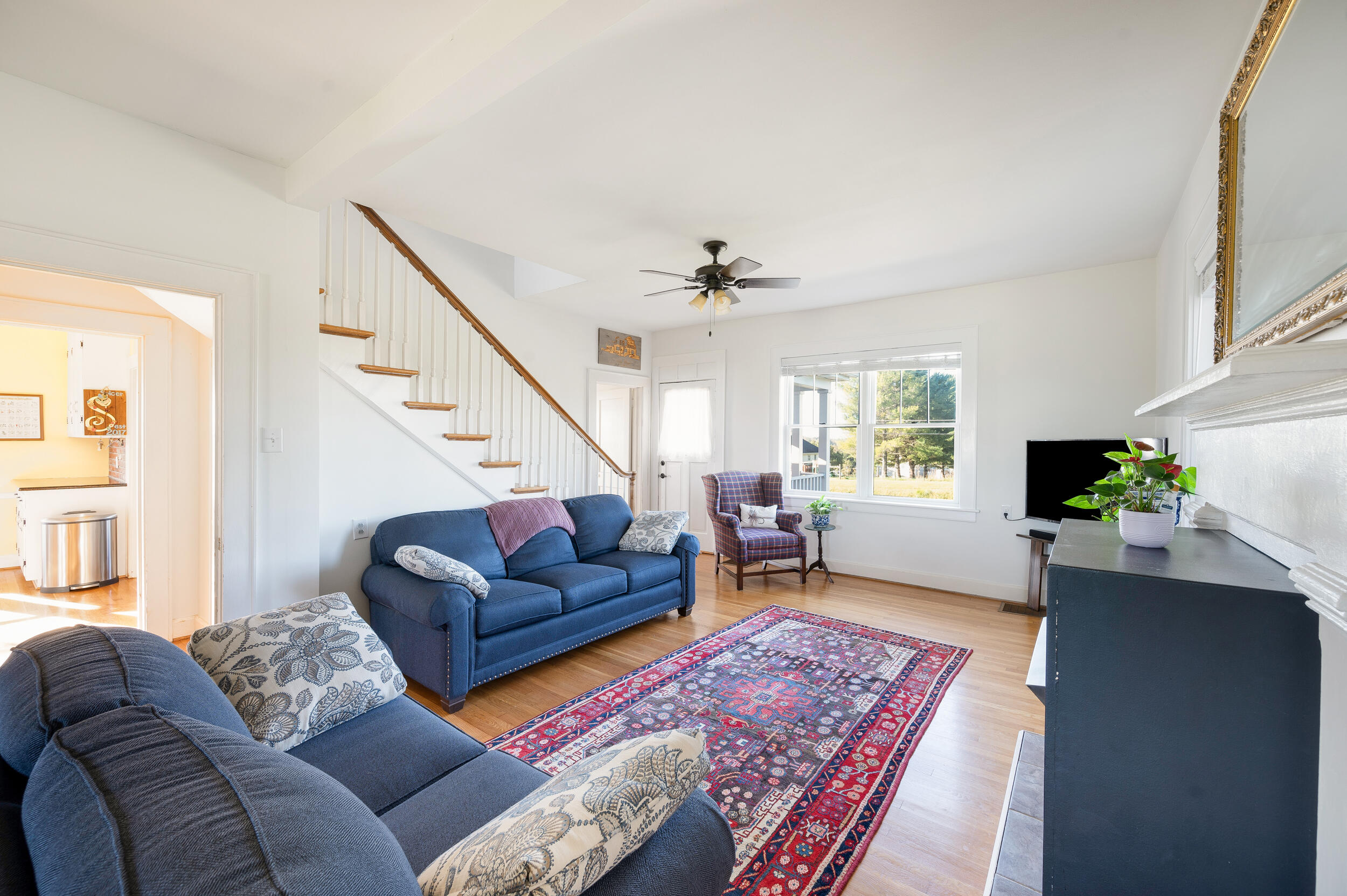 5924 Moneta RD