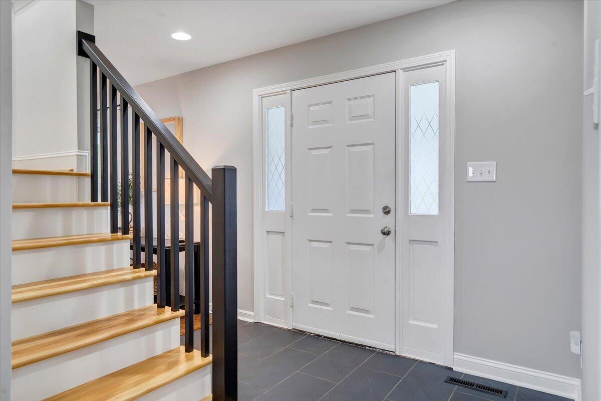 5 Arrow LN